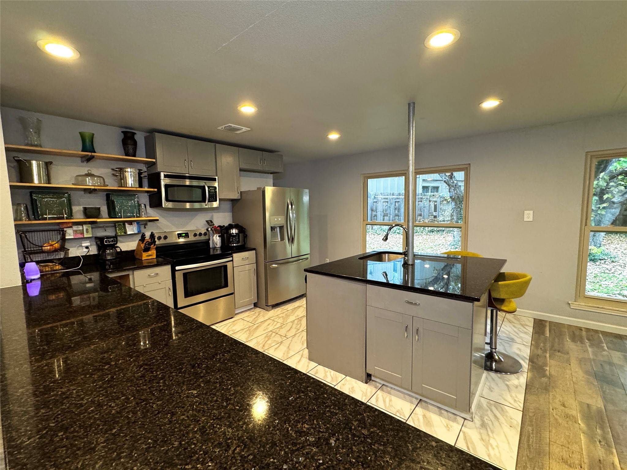 Granbury, TX 76049,6206 E Choctaw CT
