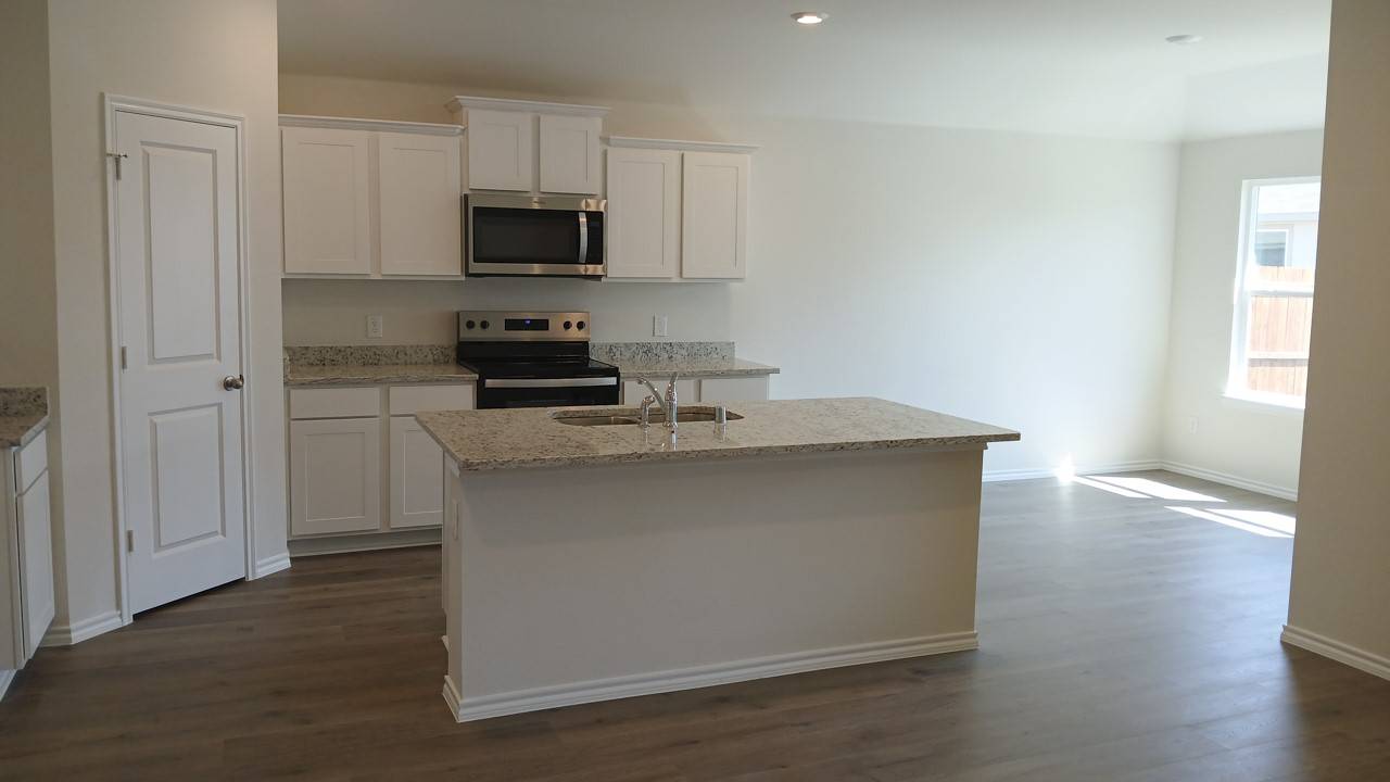 Greenville, TX 75402,105 Labein AVE