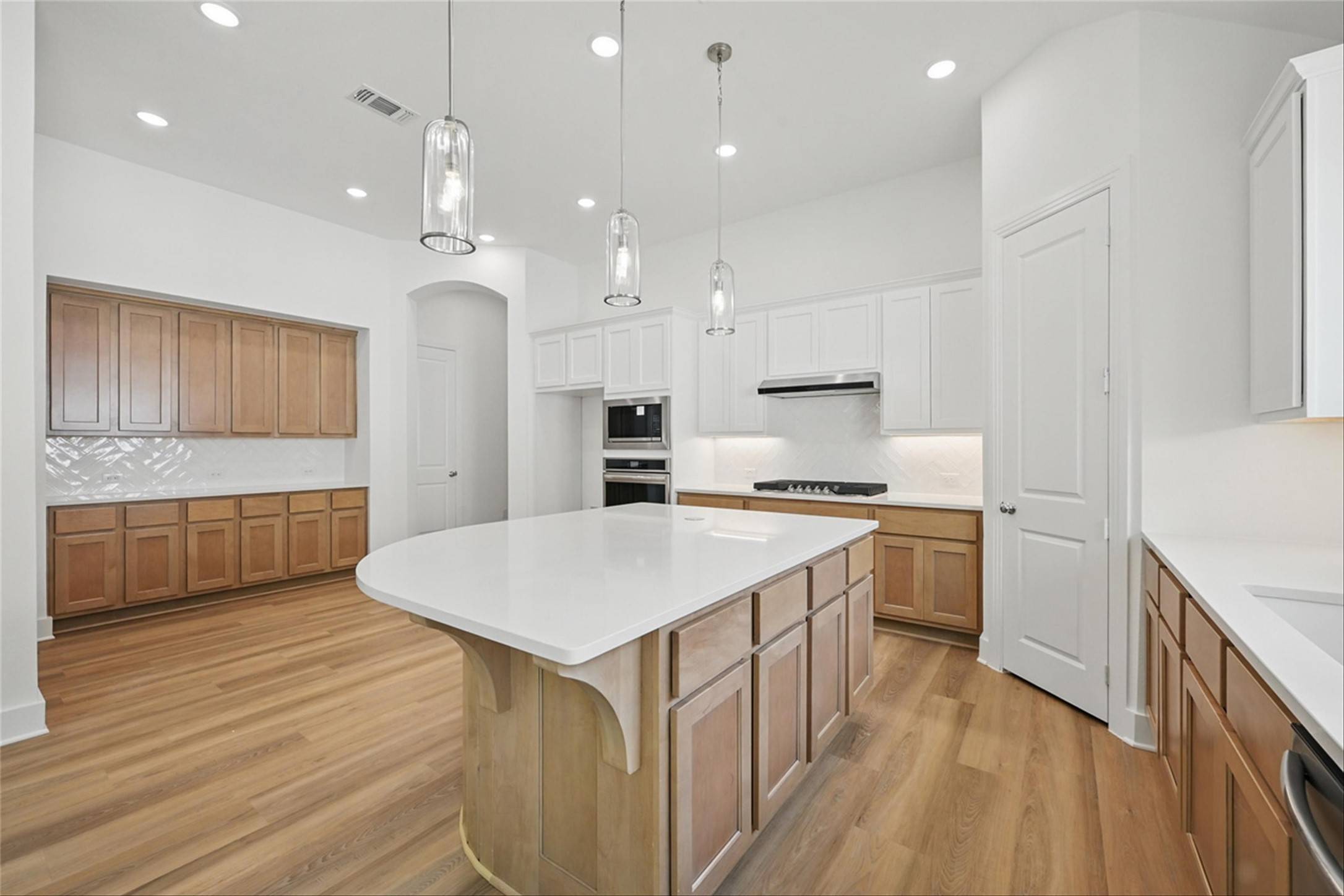 Denison, TX 75020,4305 Sanctuary DR