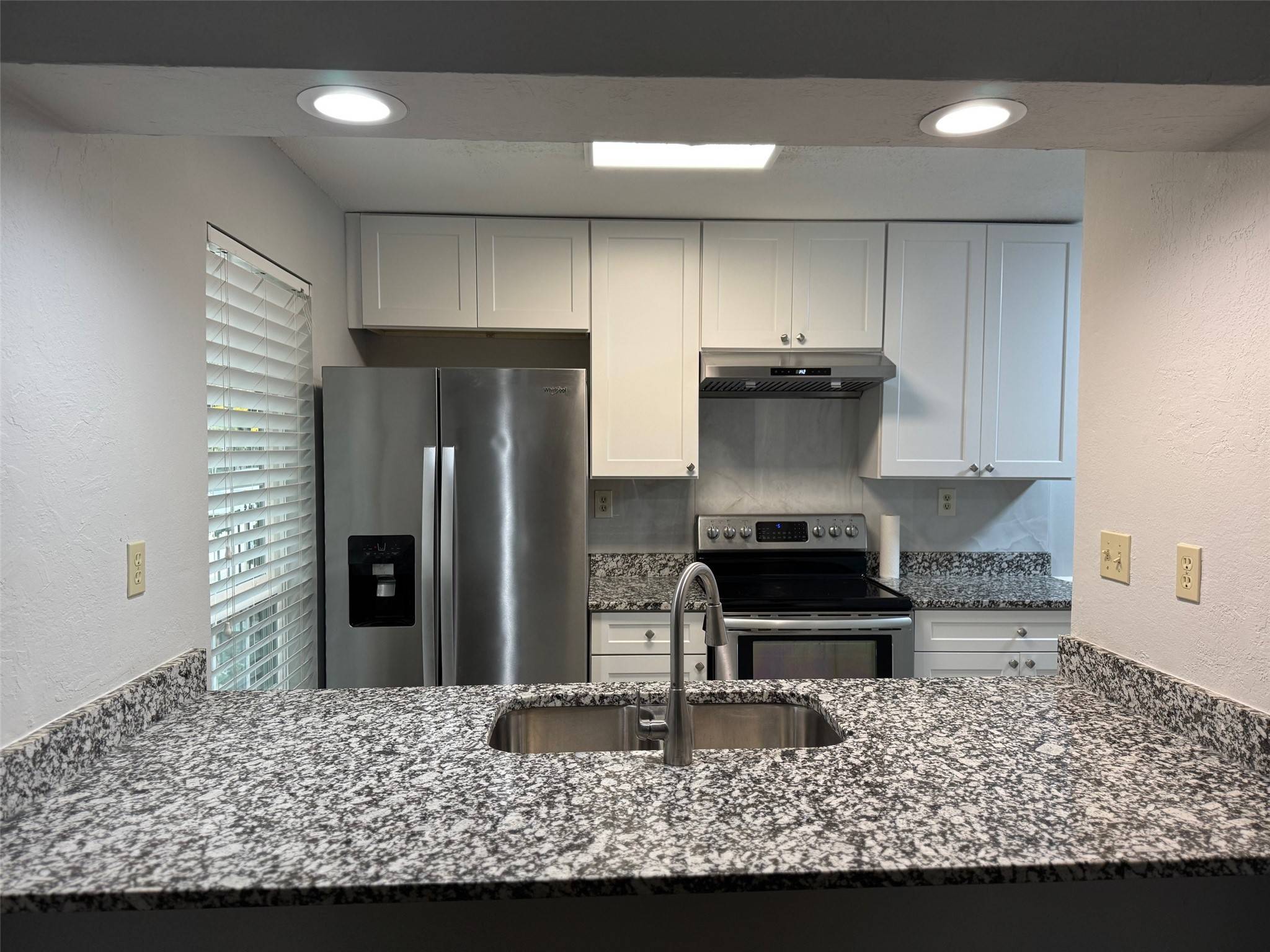 Dallas, TX 75248,5981 Arapaho RD #304