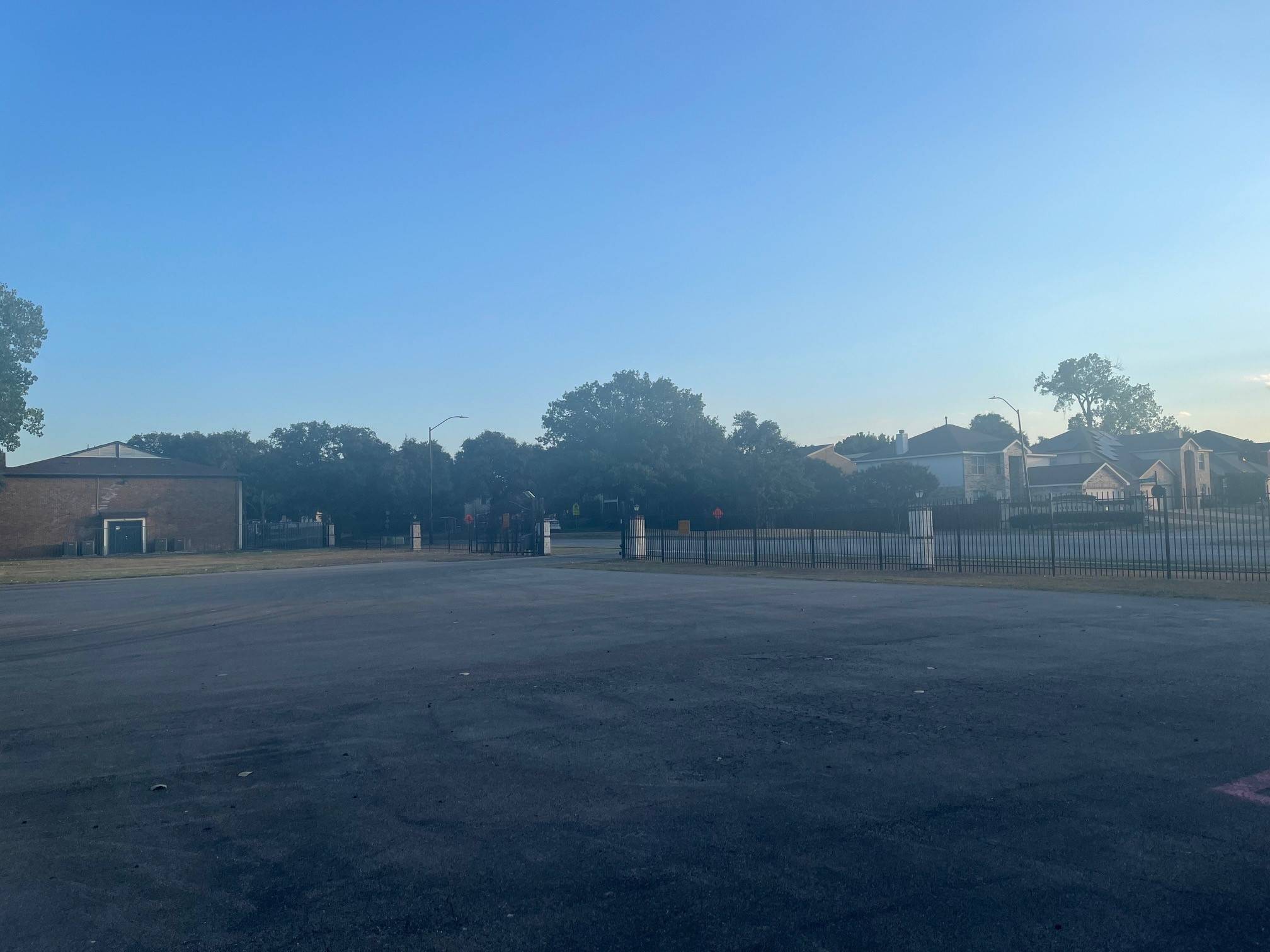 Fort Worth, TX 76133,7387 Hulen ST
