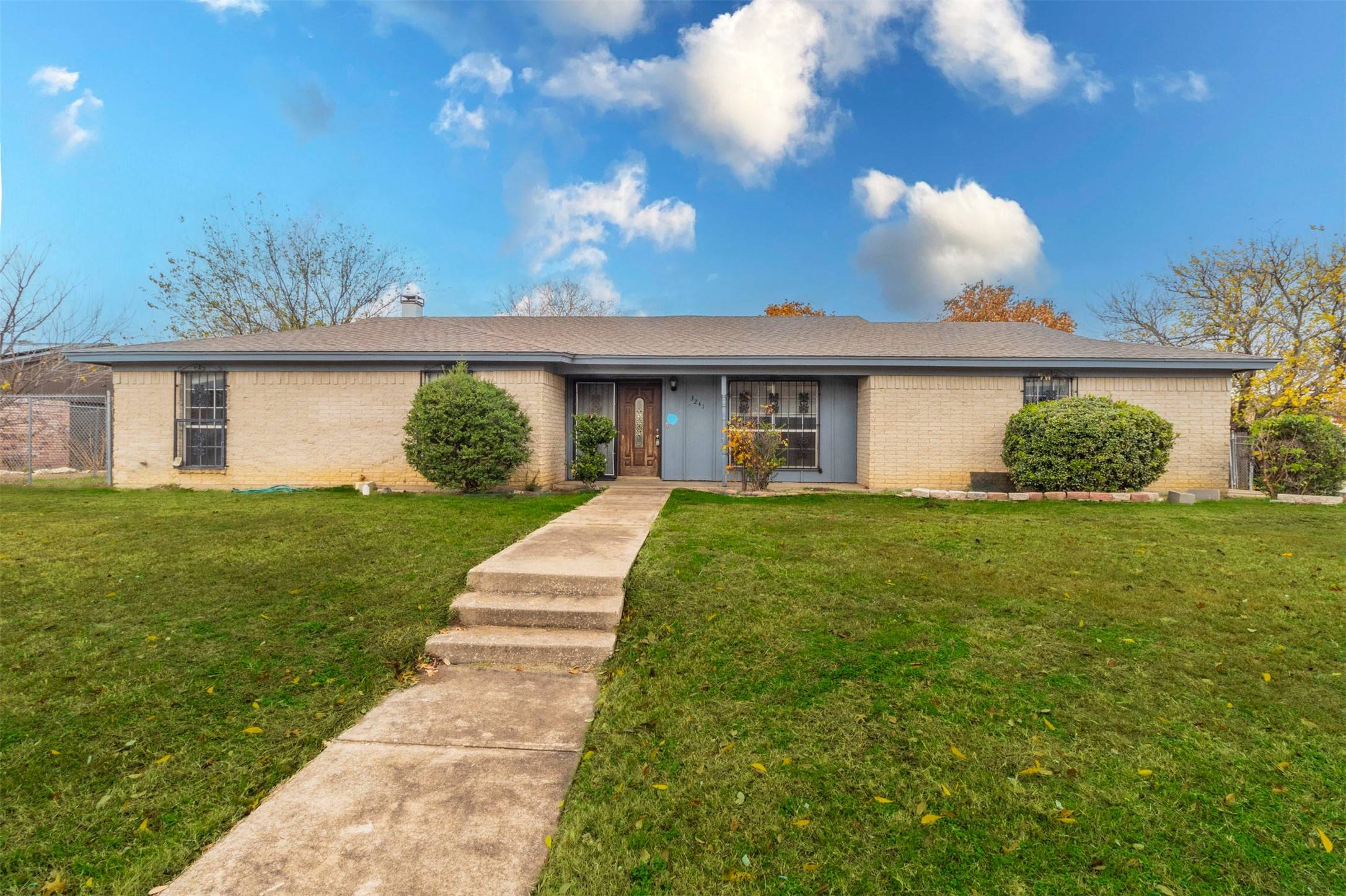 Forest Hill, TX 76140,3241 Bunker Hill DR