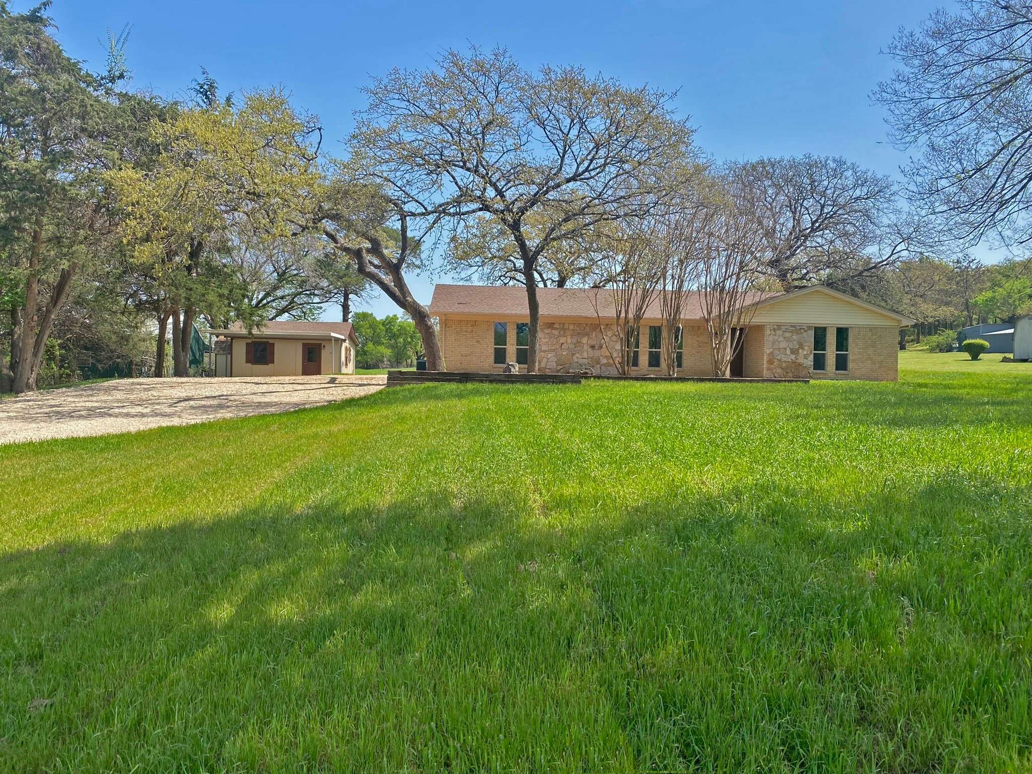 Burleson, TX 76028,2063 Trailwood DR W