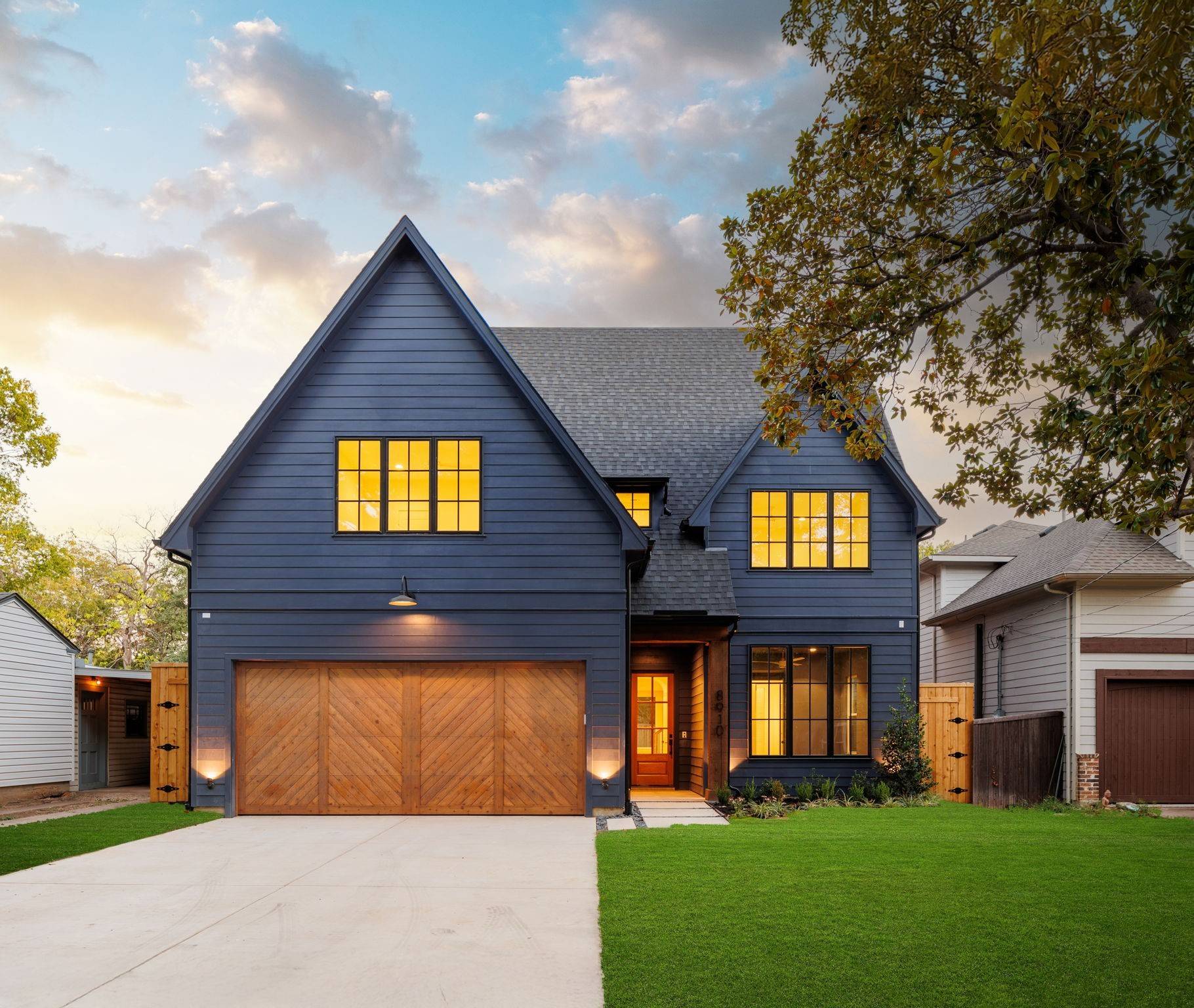 Dallas, TX 75218,8910 Daytonia AVE