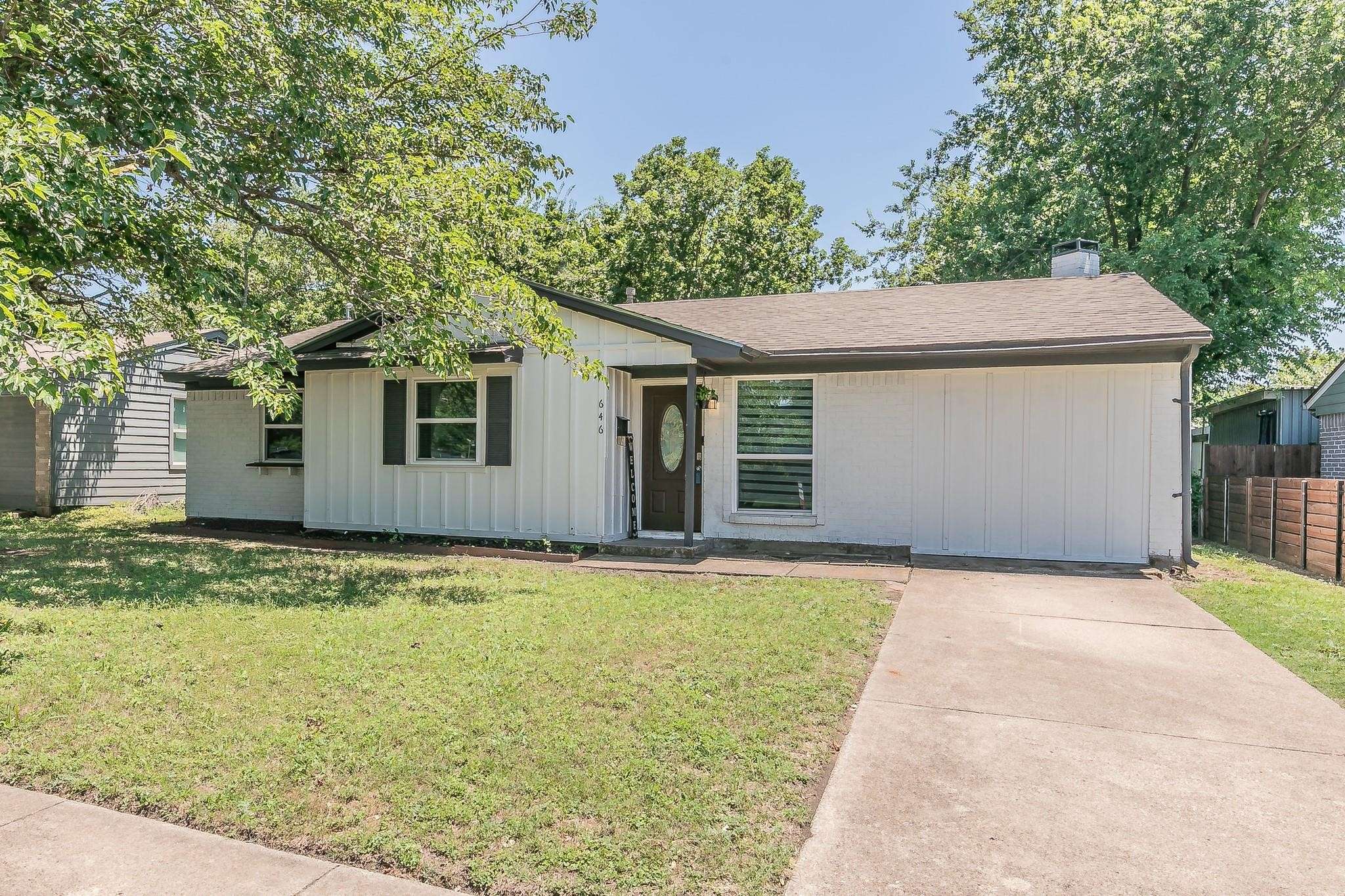 Duncanville, TX 75116,646 E FAIRMEADOWS DR