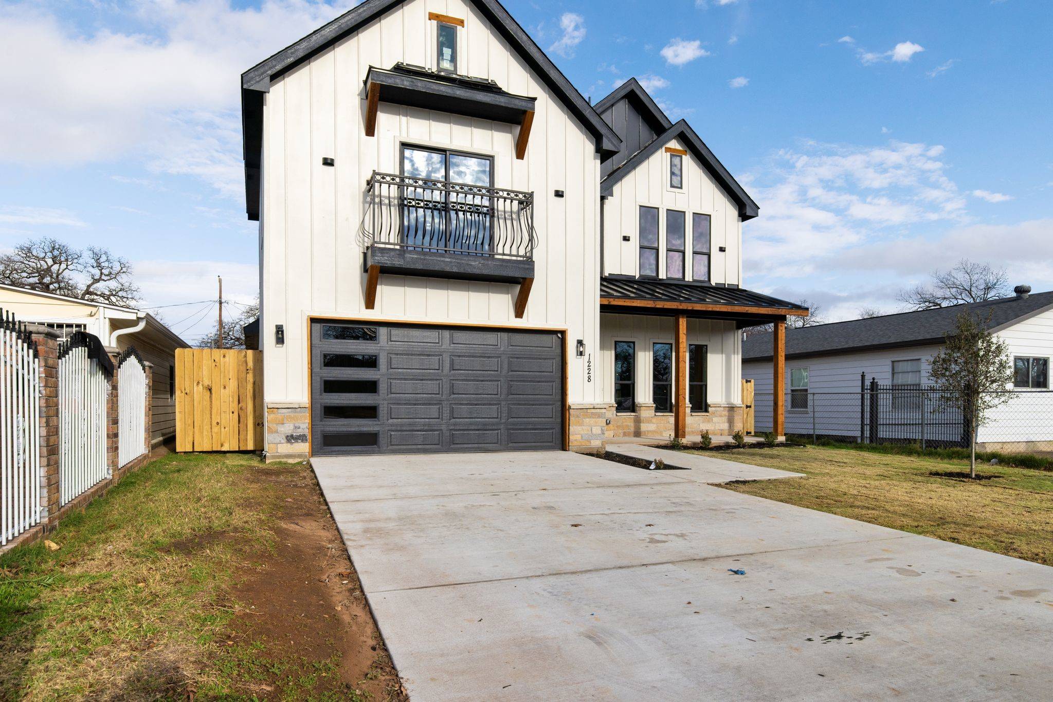 Fort Worth, TX 76164,1228 Gould AVE