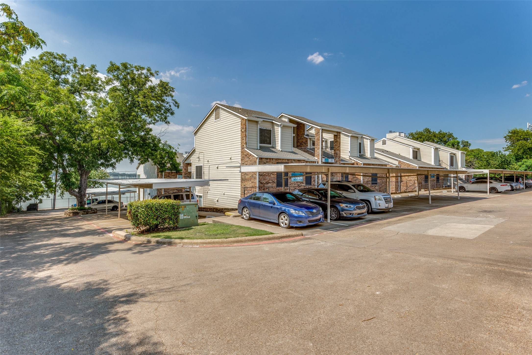 Garland, TX 75043,3558 Zion RD #211