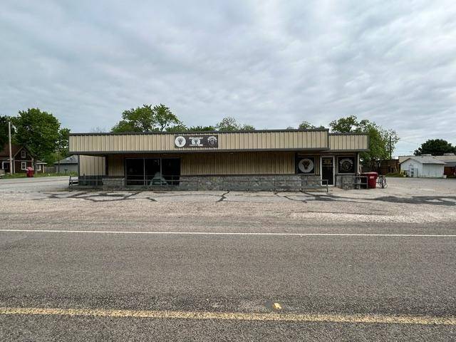 Whitewright, TX 75491,228 W Grand ST