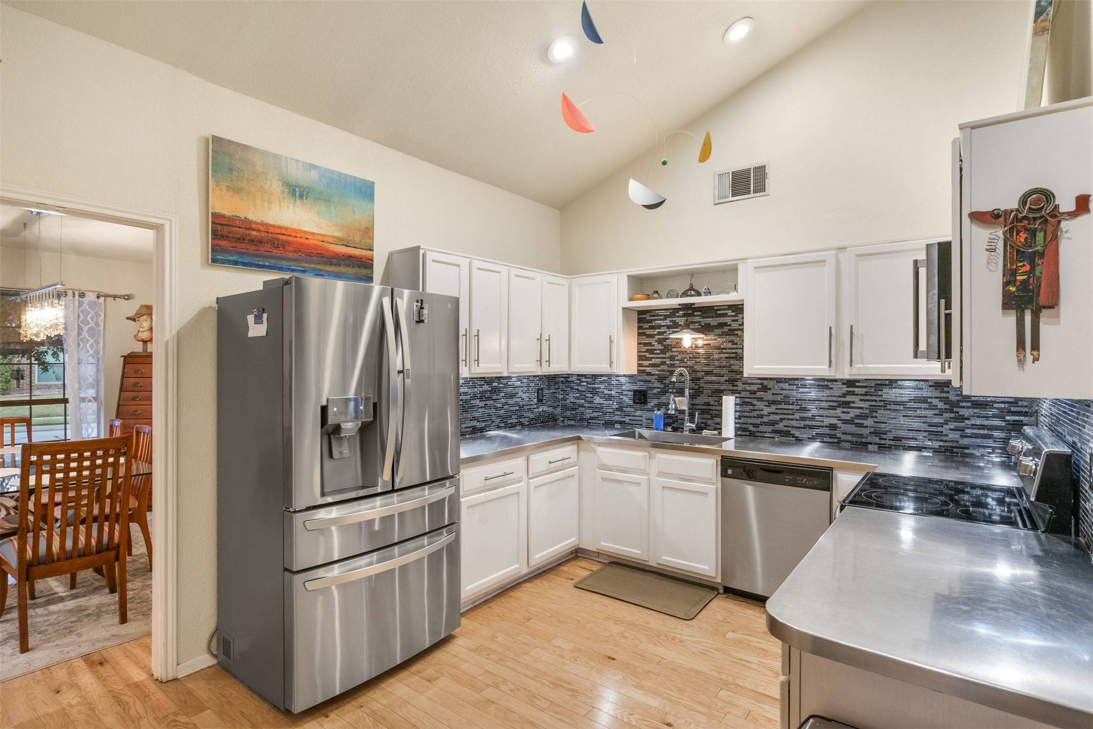 Bedford, TX 76022,2304 Oakmont DR