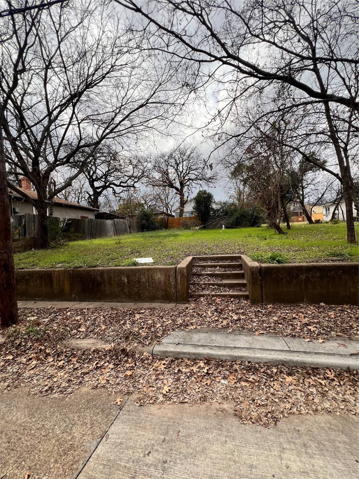 Dallas, TX 75203,223 Anthony ST