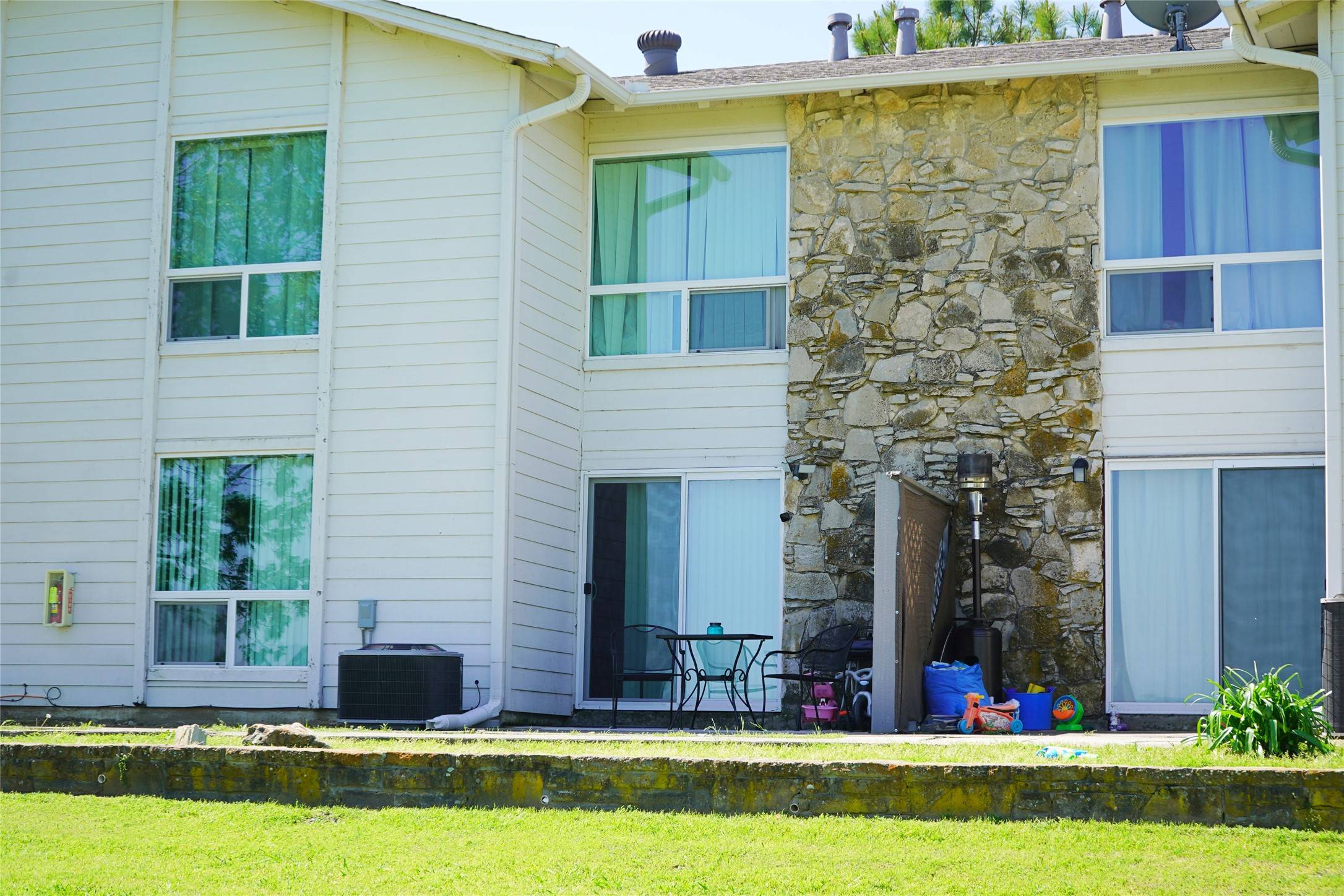 Runaway Bay, TX 76426,100 Harbor DR #102A