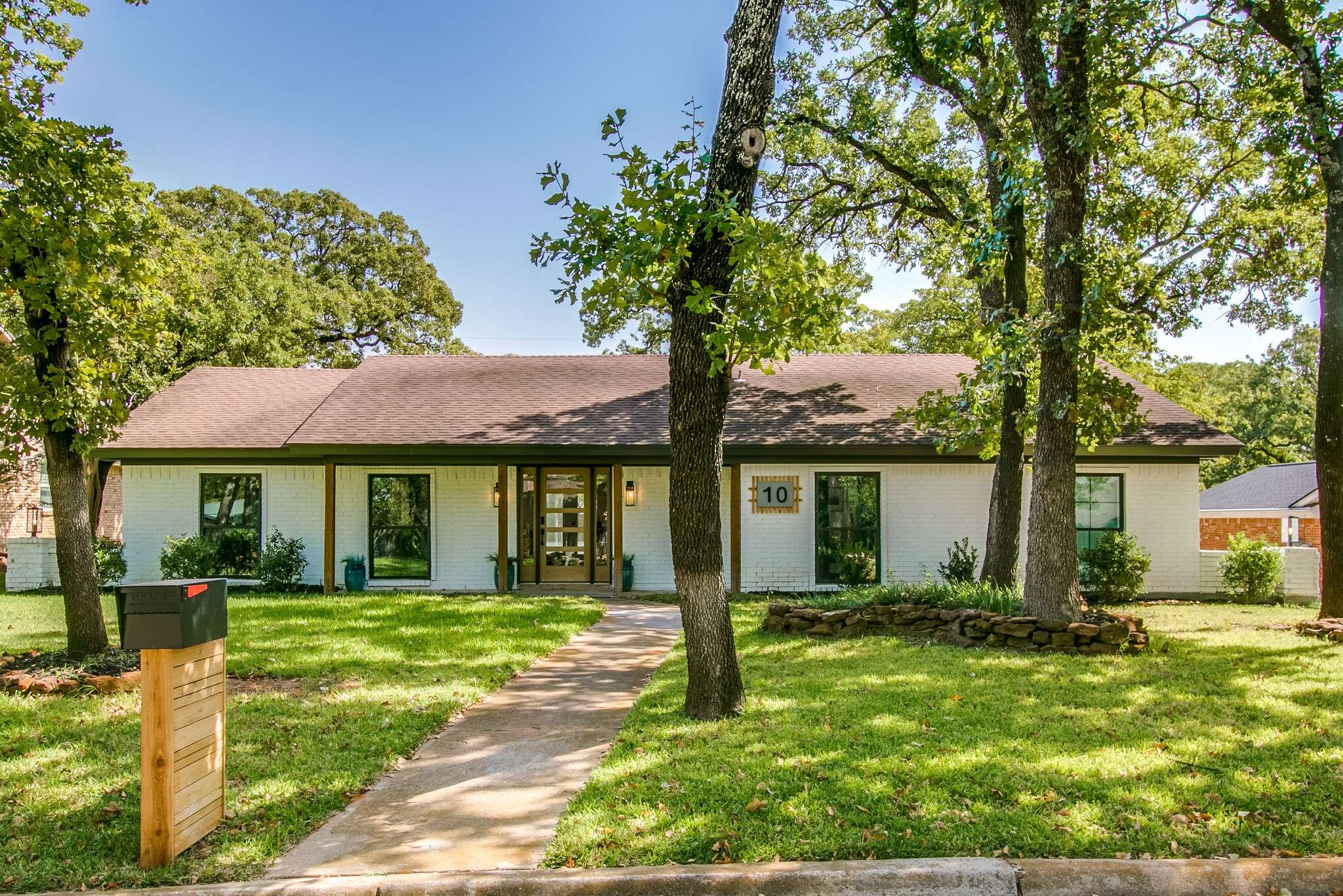 Bedford, TX 76021,10 Devonshire DR