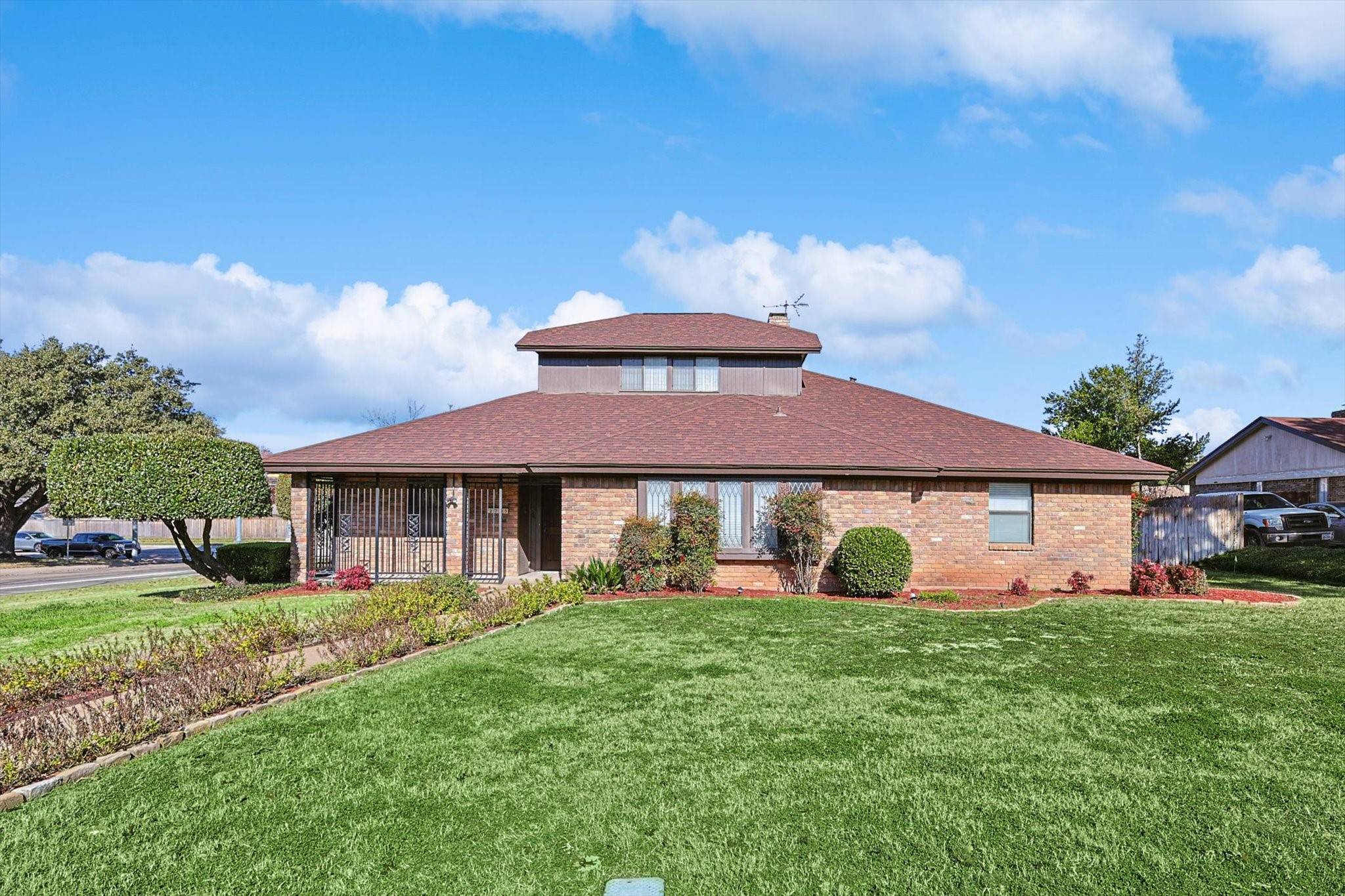 Arlington, TX 76006,2735 Steamboat CIR