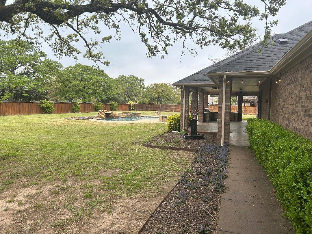 Kaufman, TX 75142,1044 S Bend DR