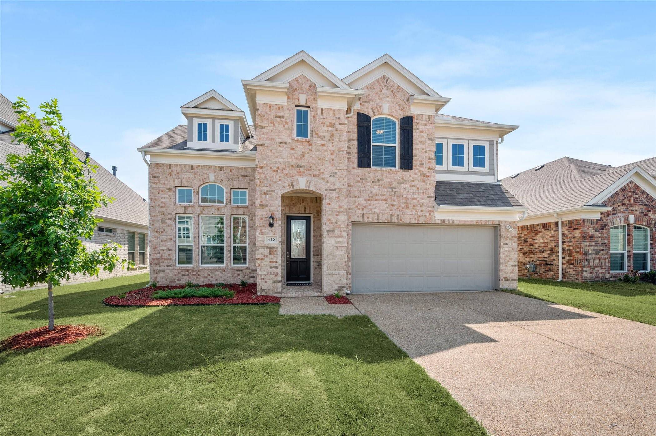 Garland, TX 75040,318 Gleneagles DR