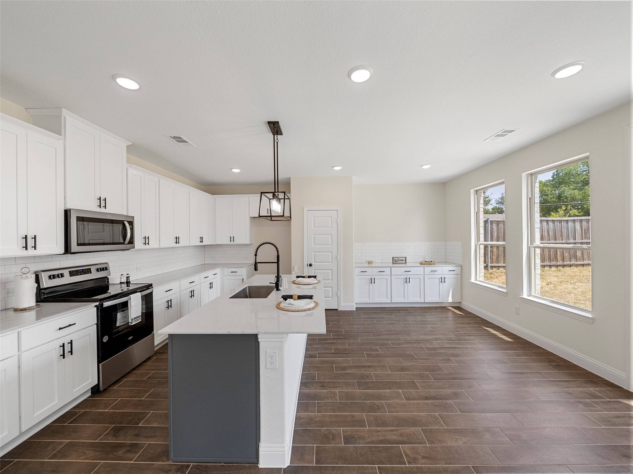 Terrell, TX 75160,103 Brooks DR