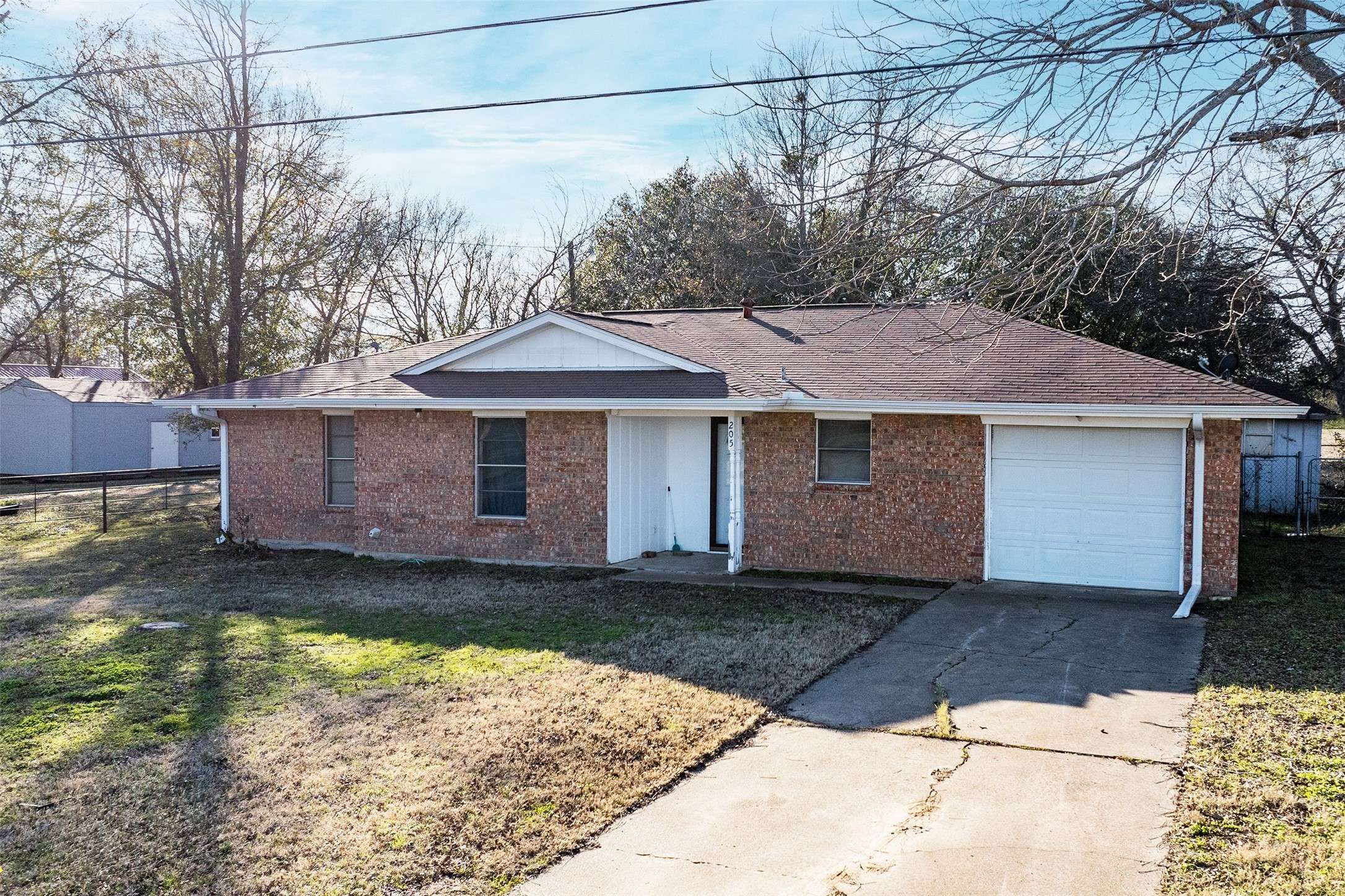 Mabank, TX 75147,205 N Canton ST
