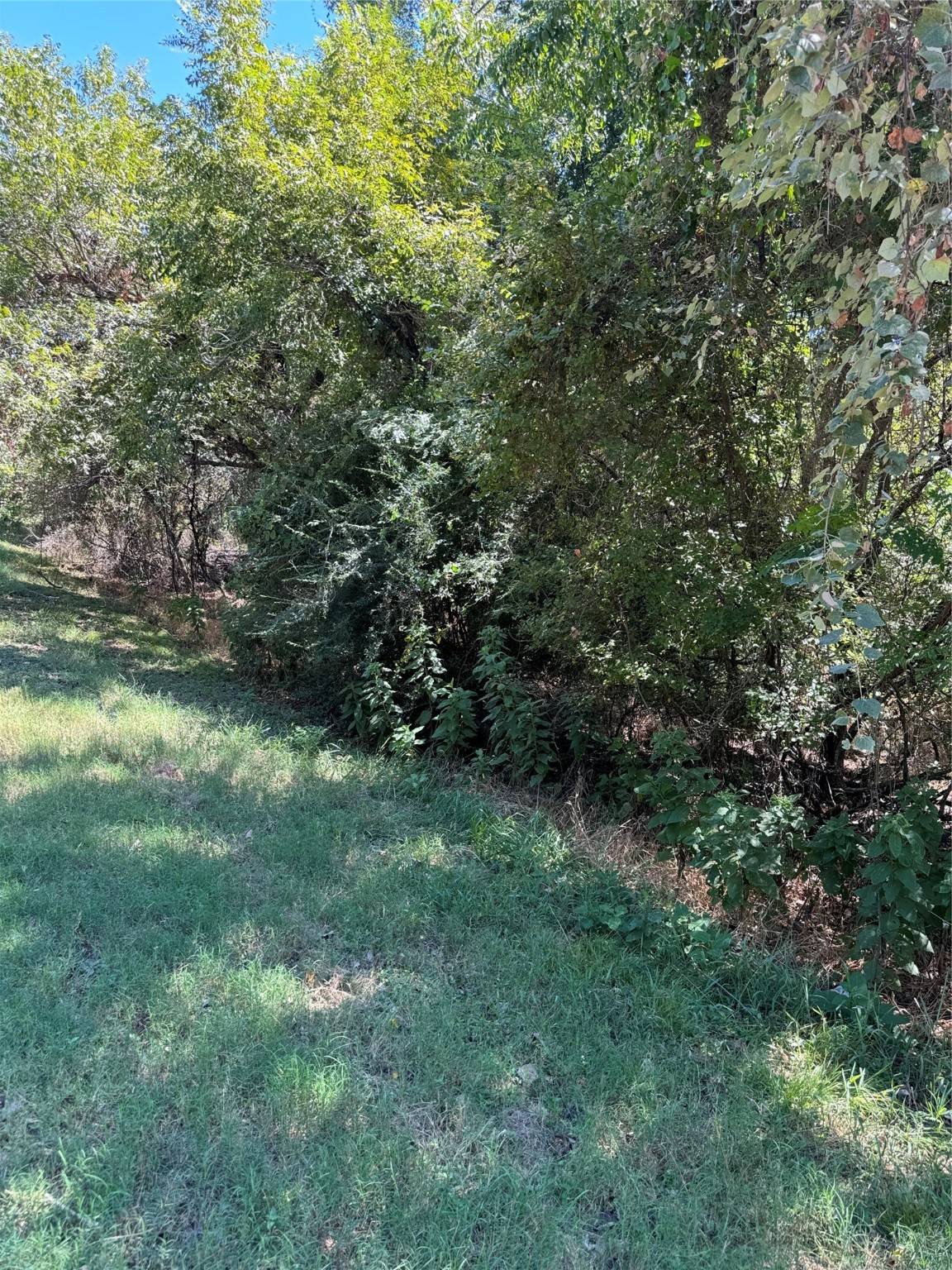 Whitney, TX 76692,15037 Golf DR