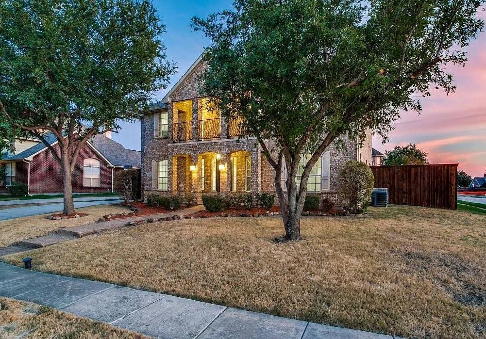Carrollton, TX 75010,1441 Dimmit DR