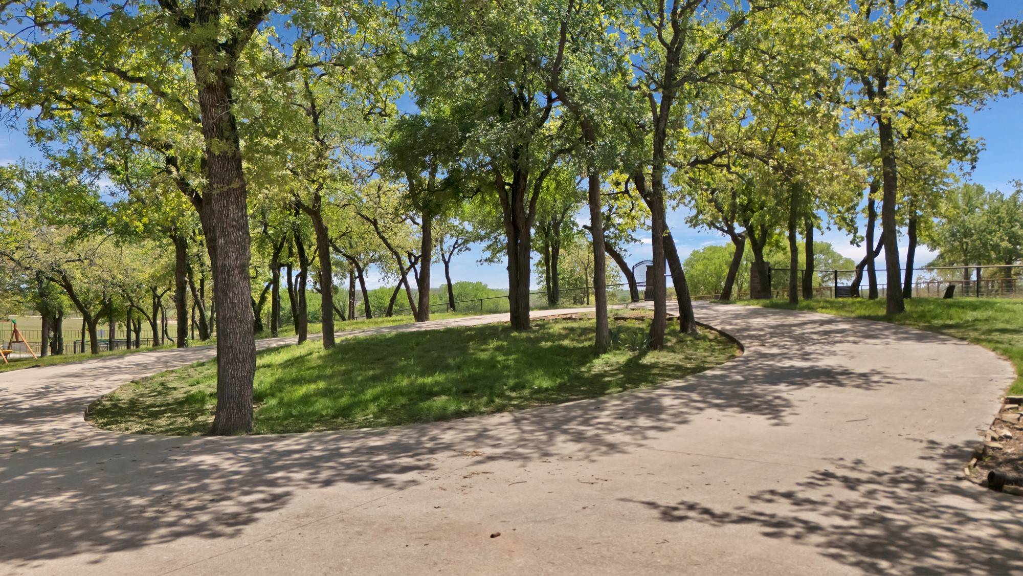 Lipan, TX 76462,700 Cougar RD