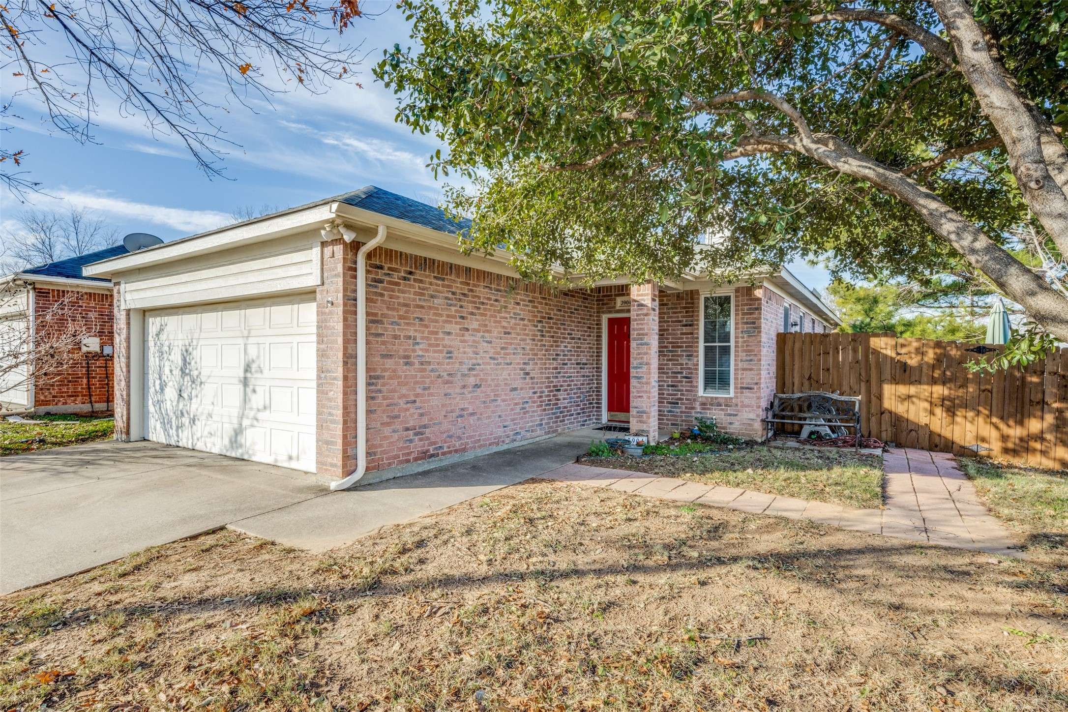 Denton, TX 76210,3904 Overlake DR