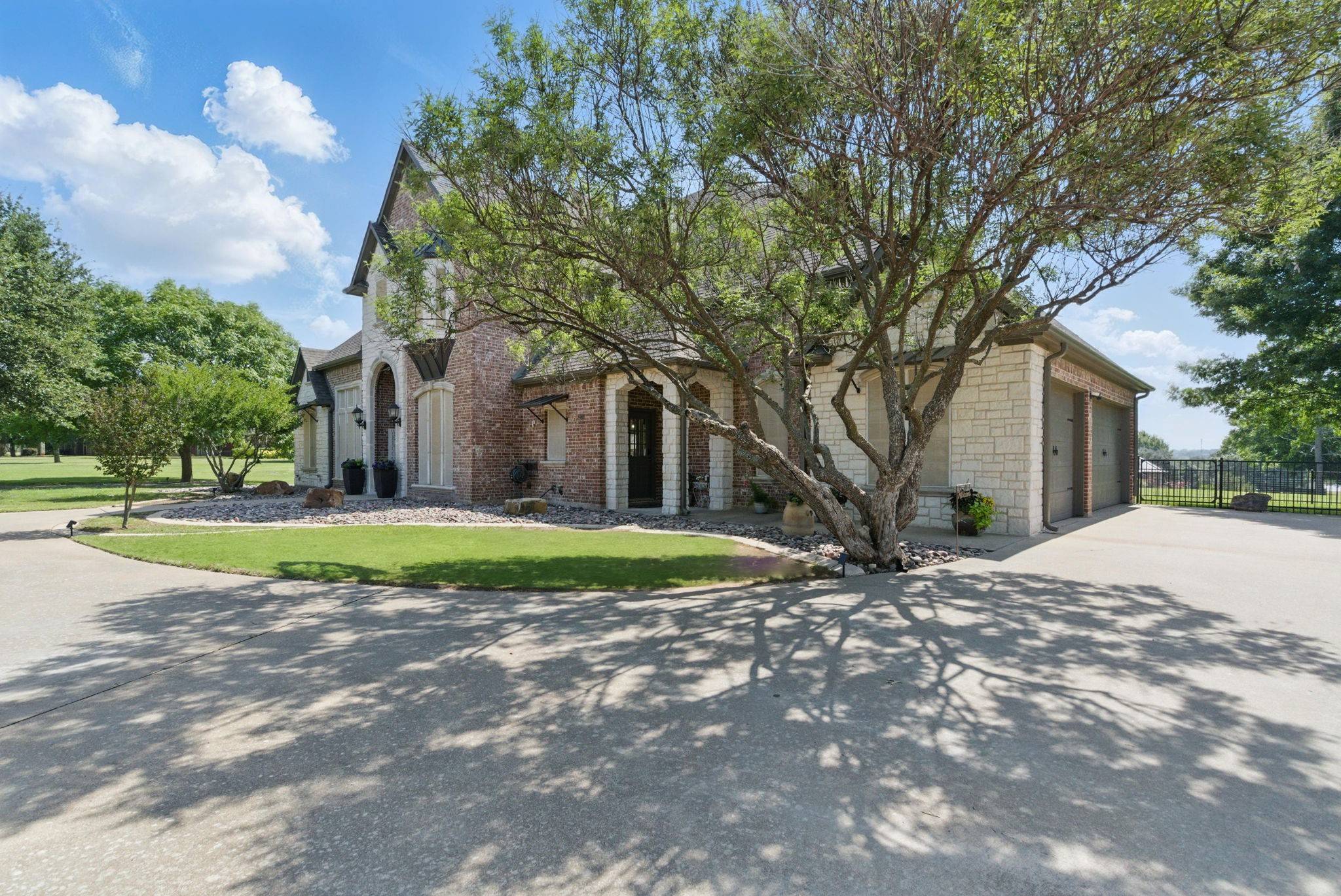 Granbury, TX 76048,1901 Yucatan DR