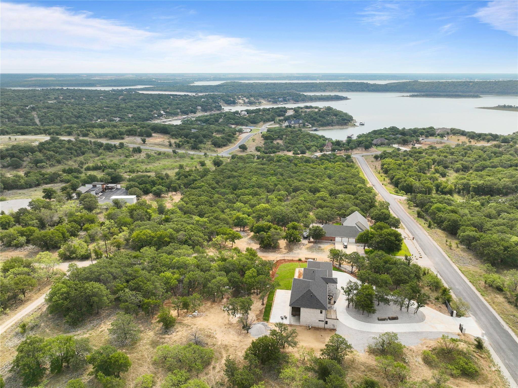 Chico, TX 76431,124 Cote D Azur DR