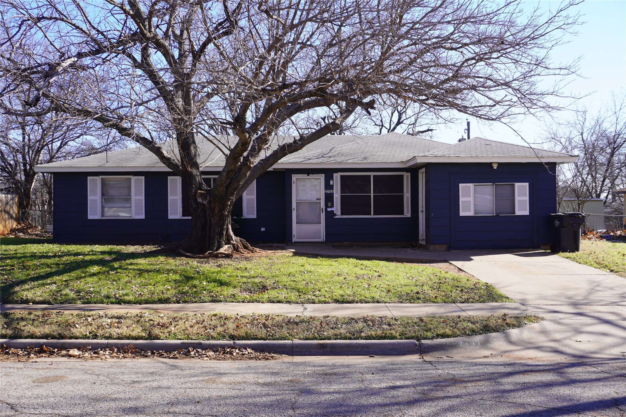 Wichita Falls, TX 76306,2705 Broadmoor PL