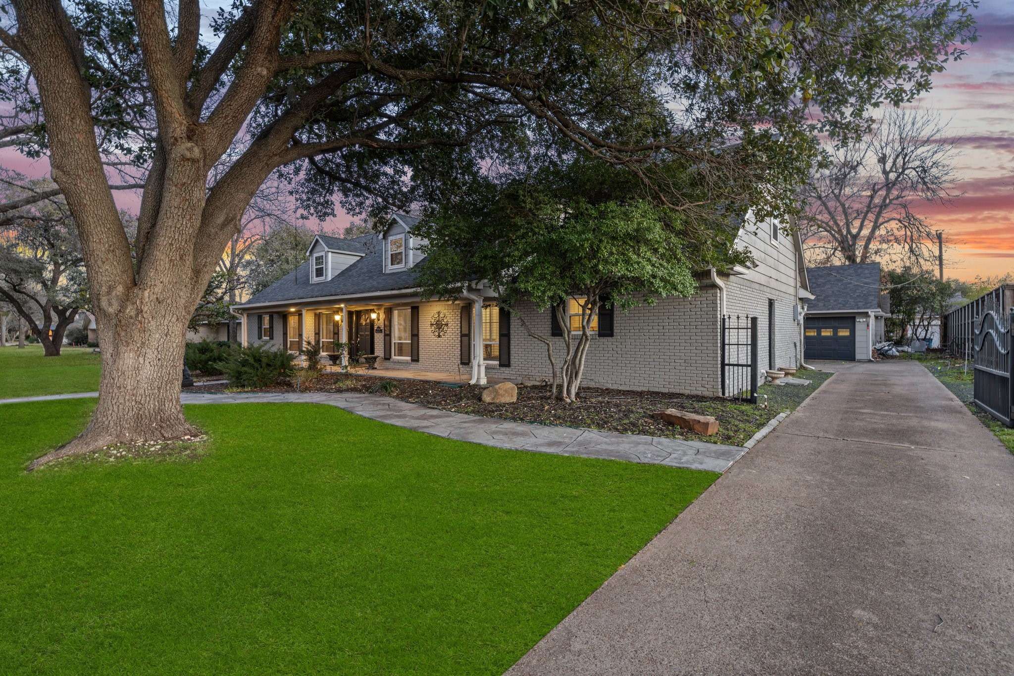Dallas, TX 75229,3724 Northview LN