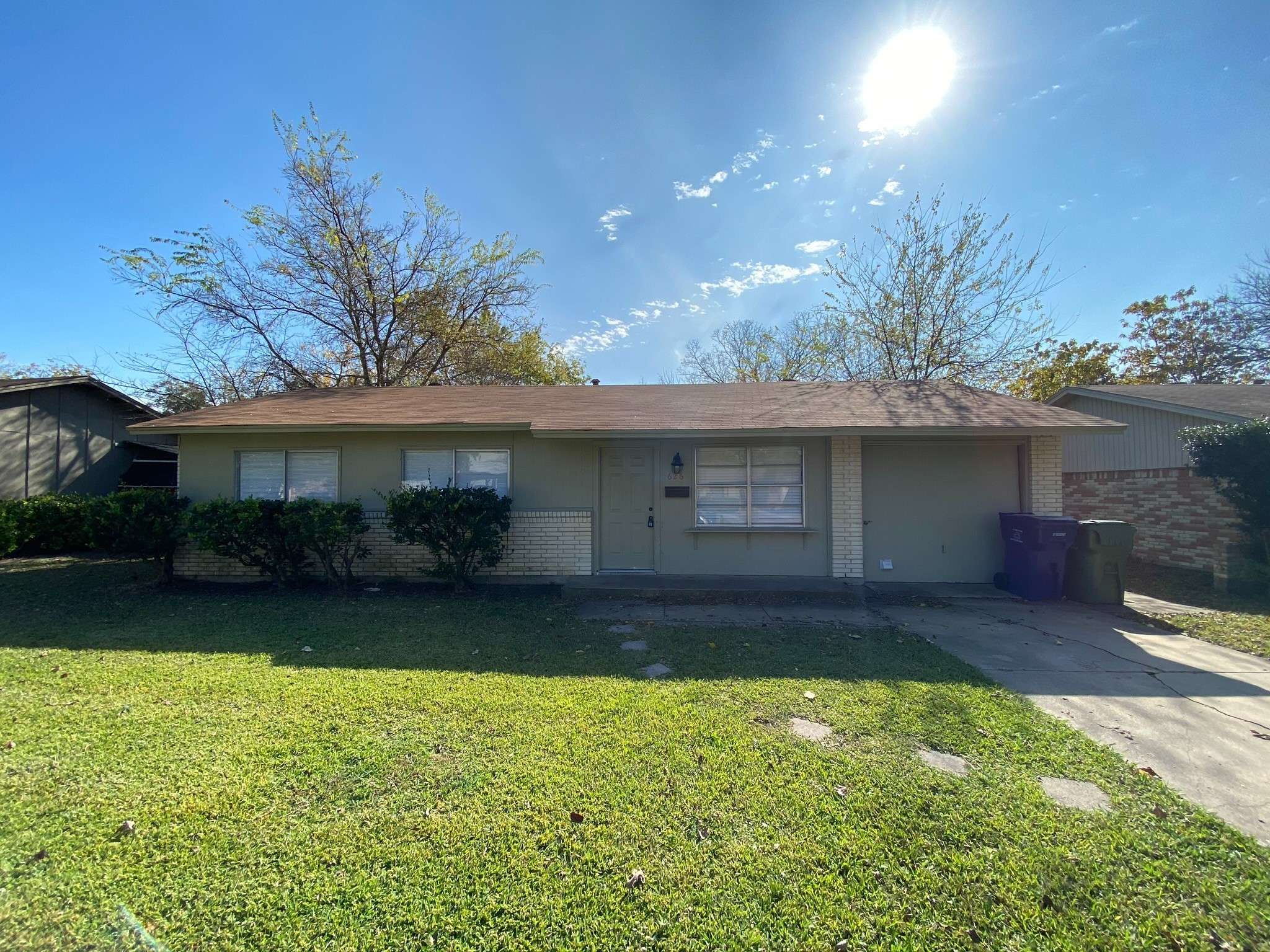 Garland, TX 75040,626 Sunset DR