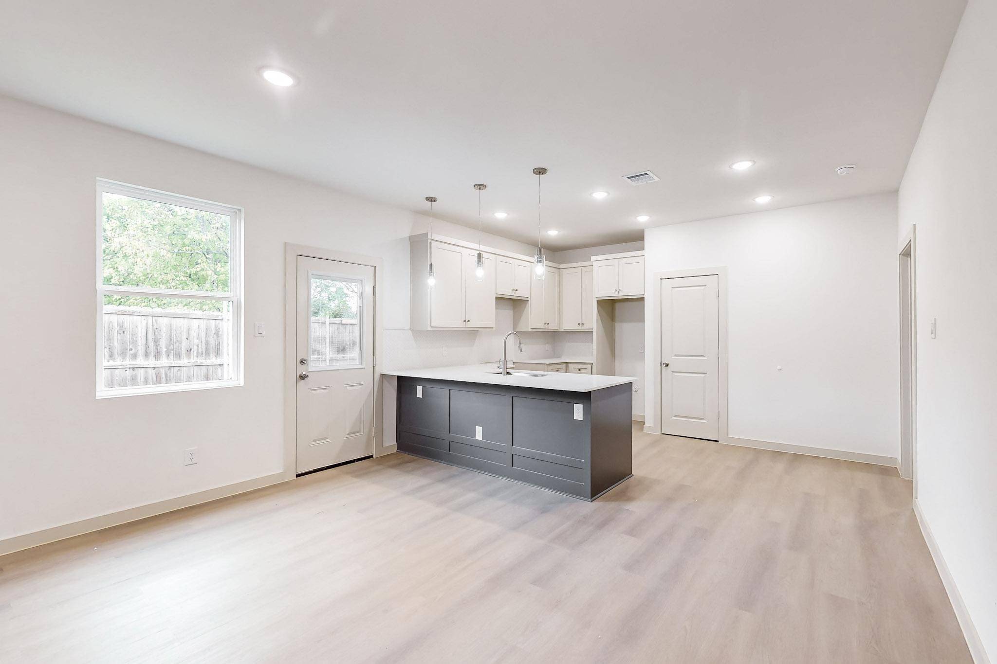 Dallas, TX 75223,1217 Caldwell ST