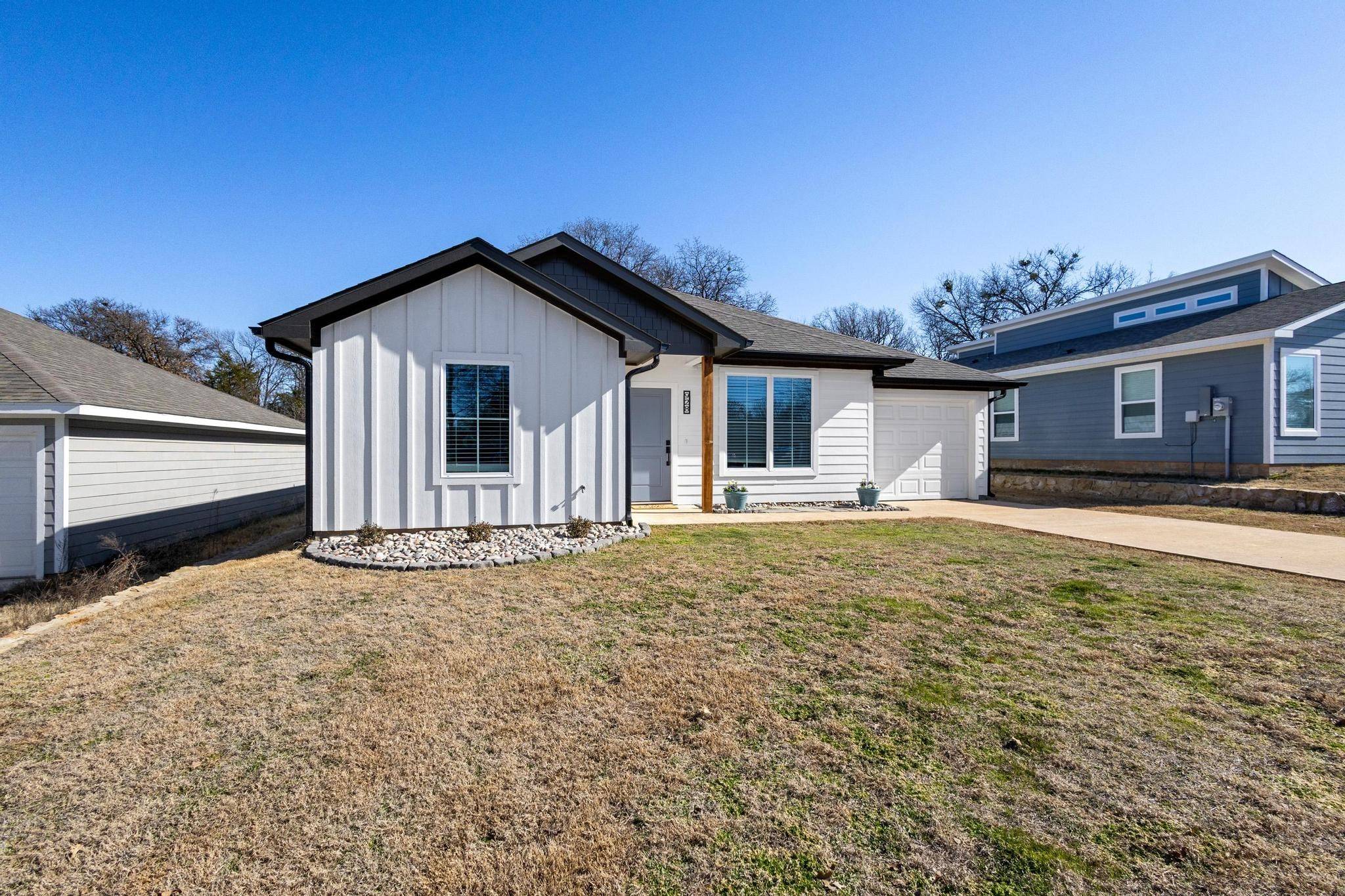 Denison, TX 75020,928 Ray DR