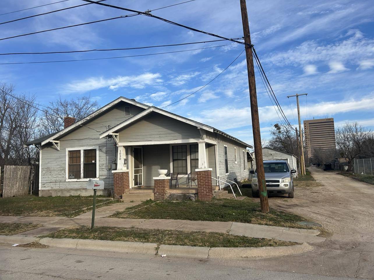 Abilene, TX 79602,1030 S 10th ST