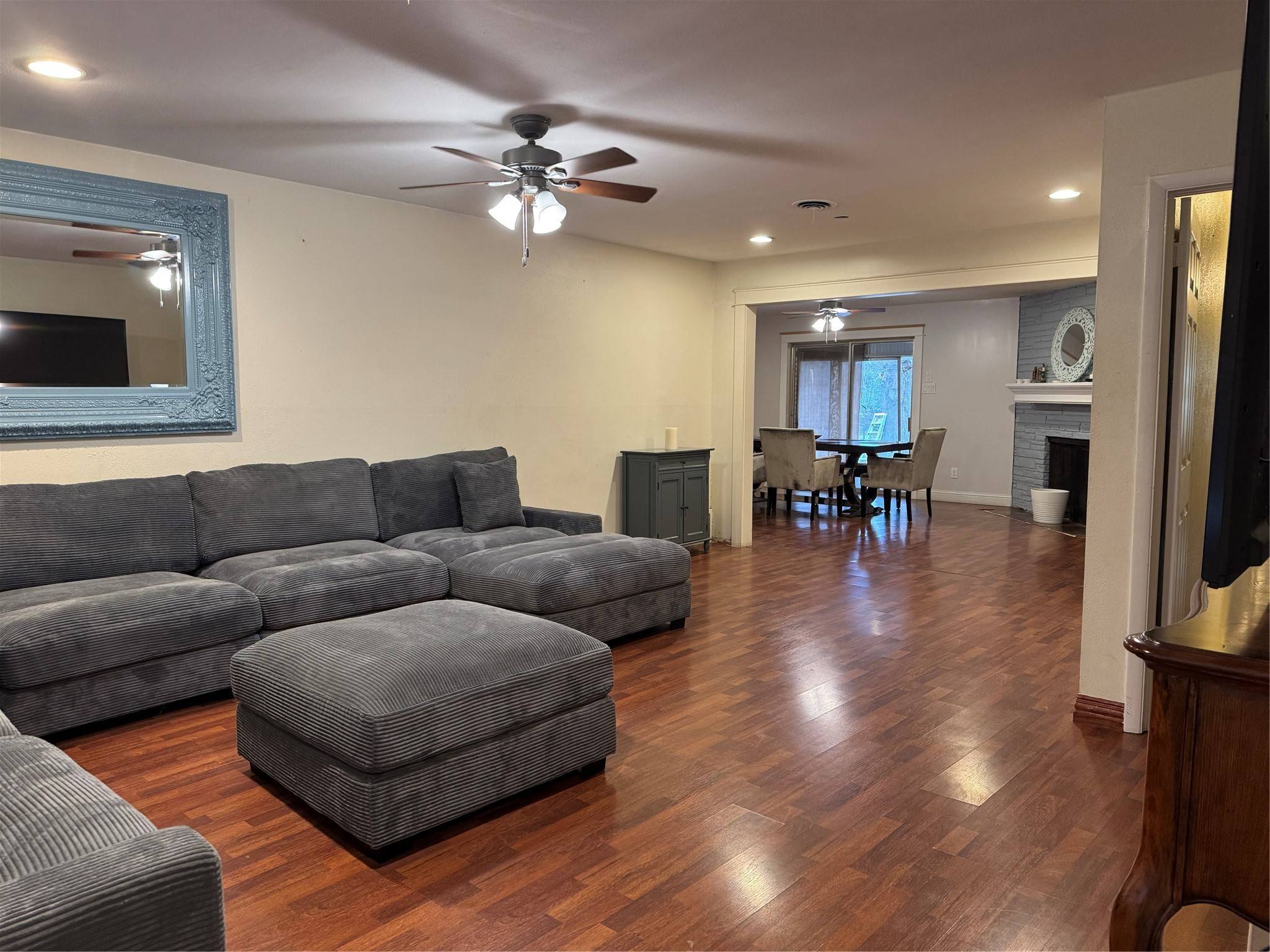 Dallas, TX 75217,1868 Riverway DR