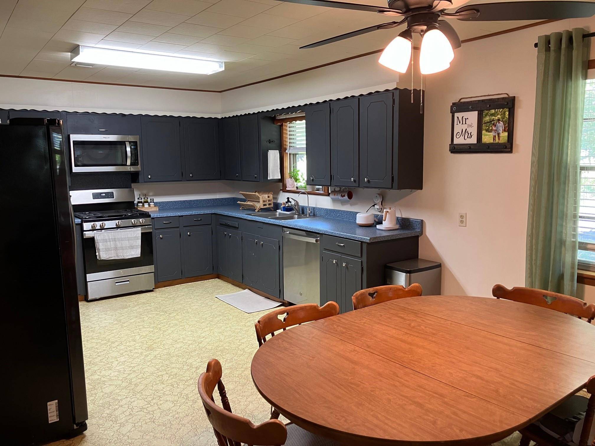 Roxton, TX 75477,101 W 3rd ST