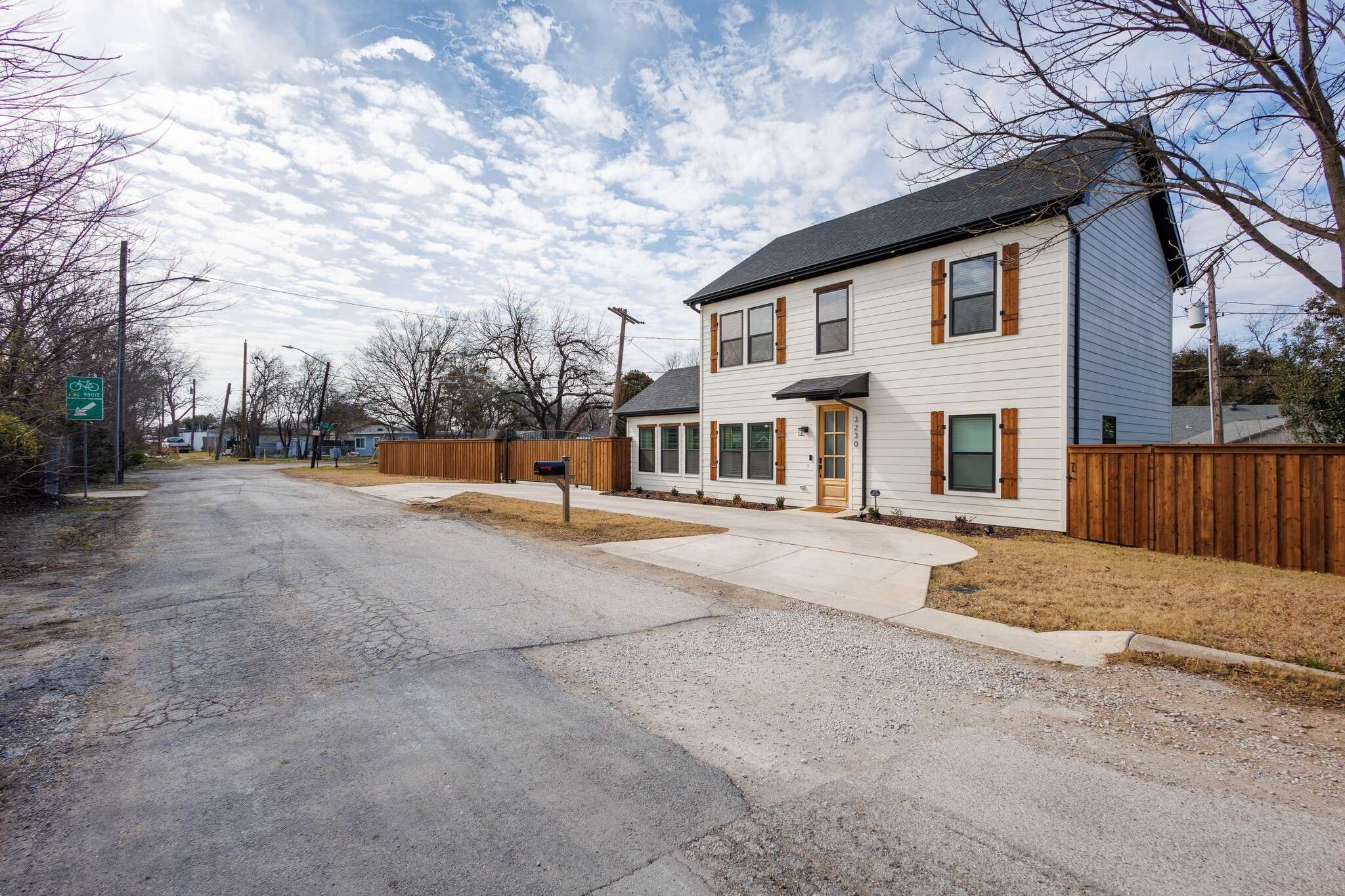 Fort Worth, TX 76110,3230 6th AVE