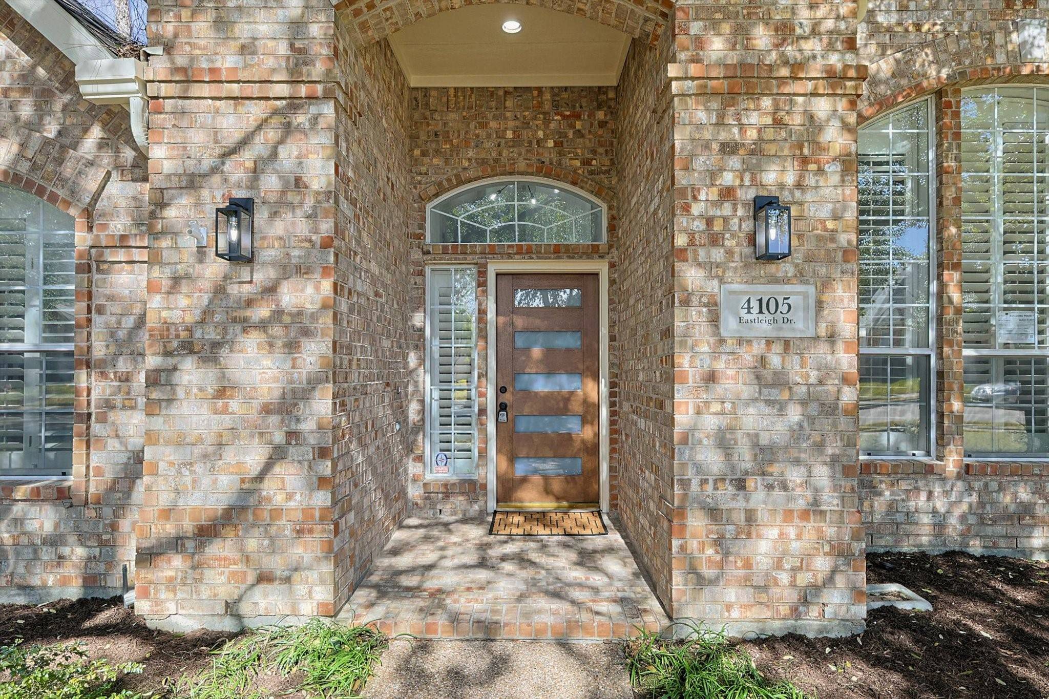 Plano, TX 75024,4105 Eastleigh DR