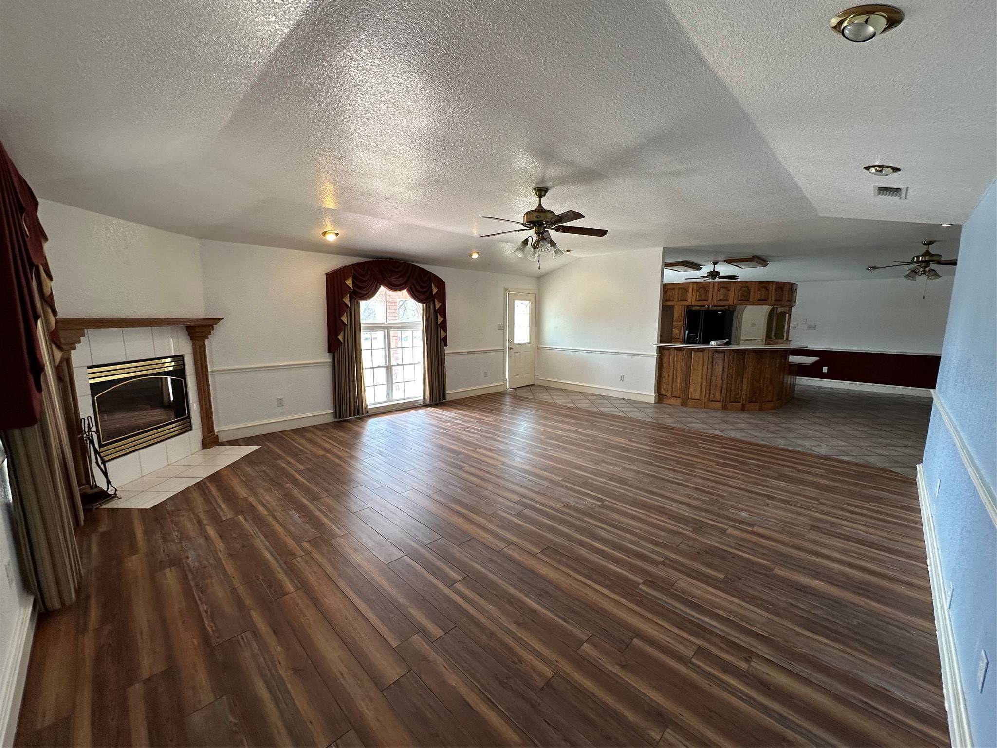 Azle, TX 76020,7401 Briar RD