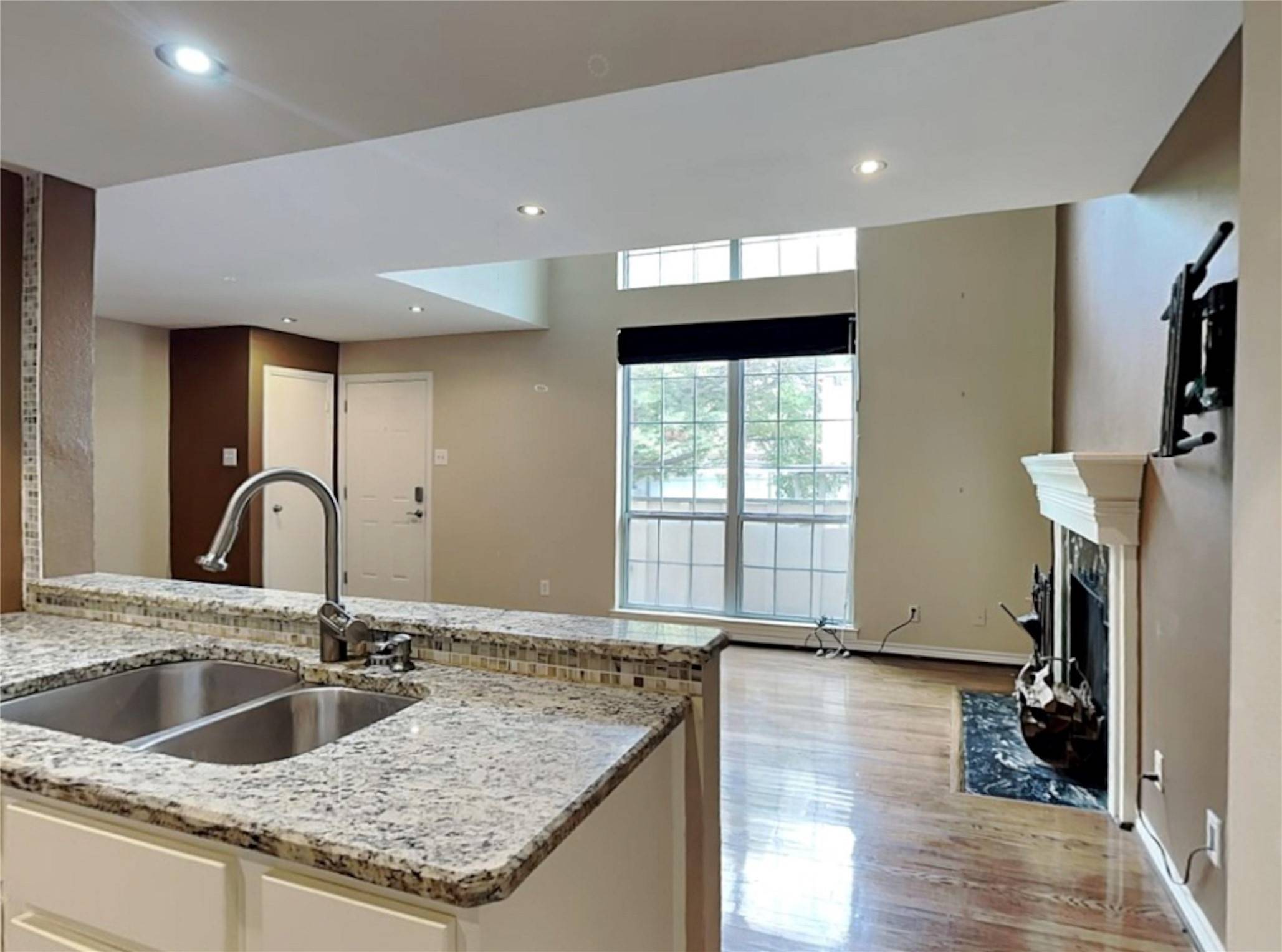 Dallas, TX 75219,2933 Shelby AVE