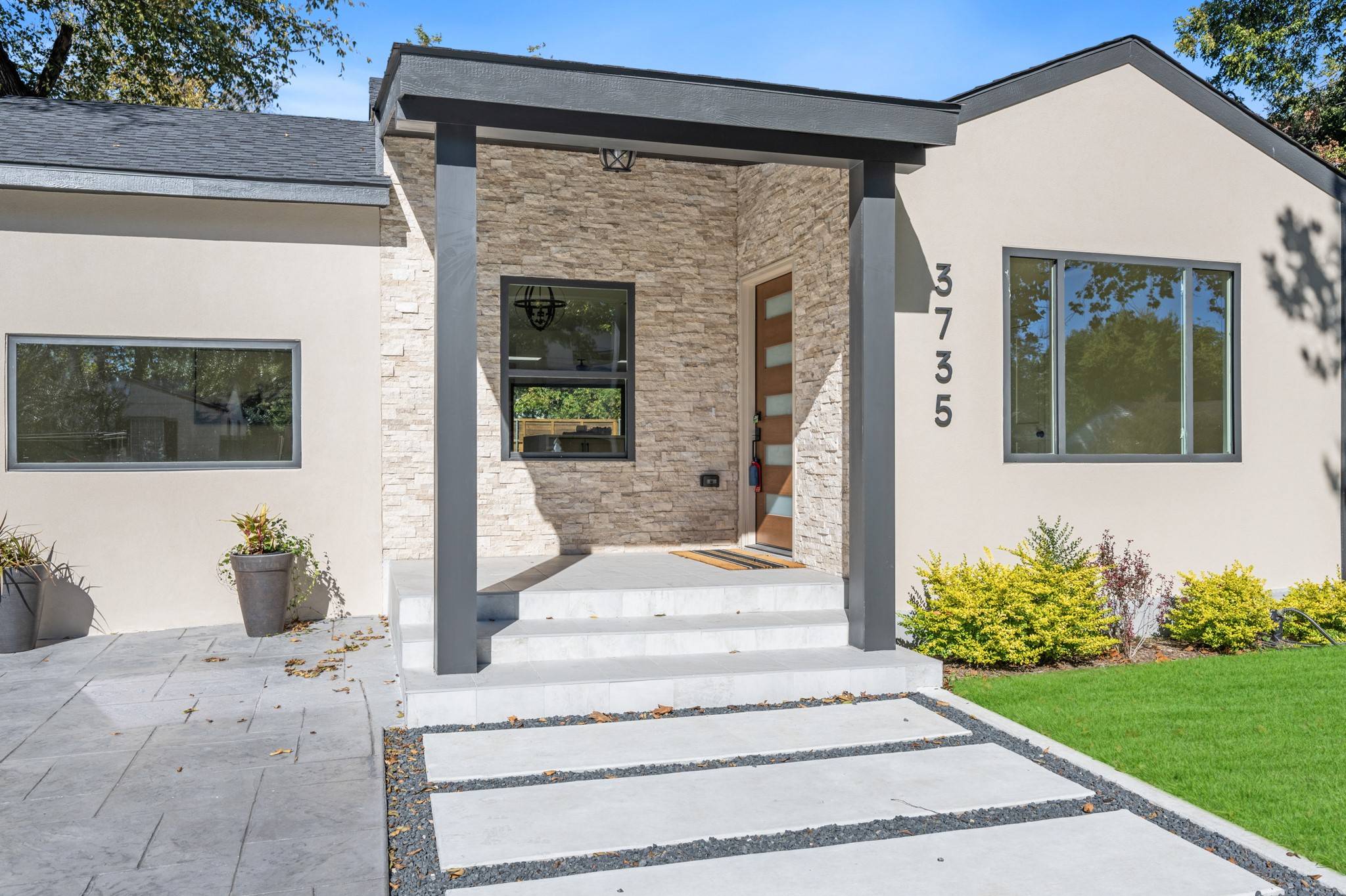 Dallas, TX 75220,3735 Davila DR