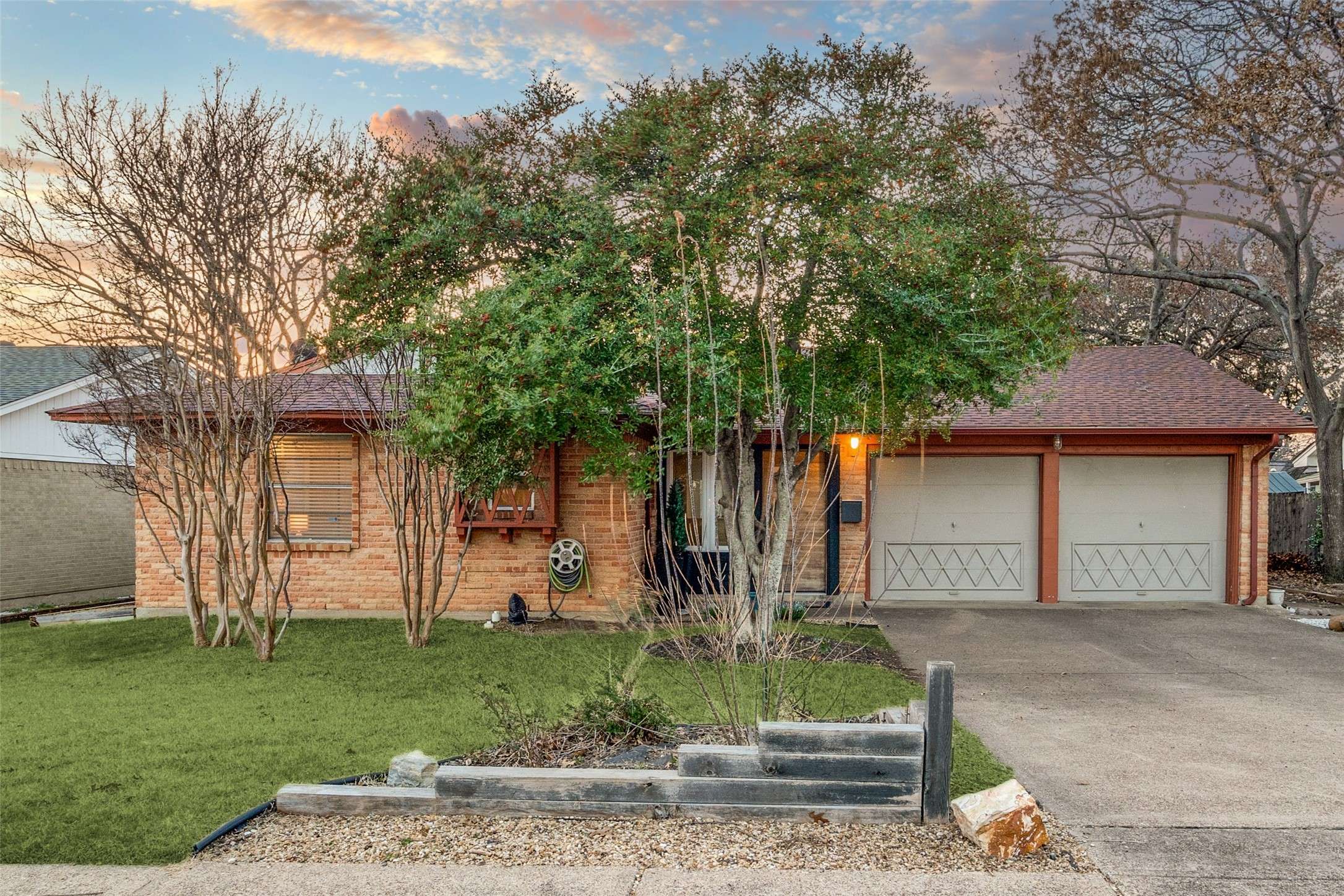 Dallas, TX 75218,11919 Sunland ST