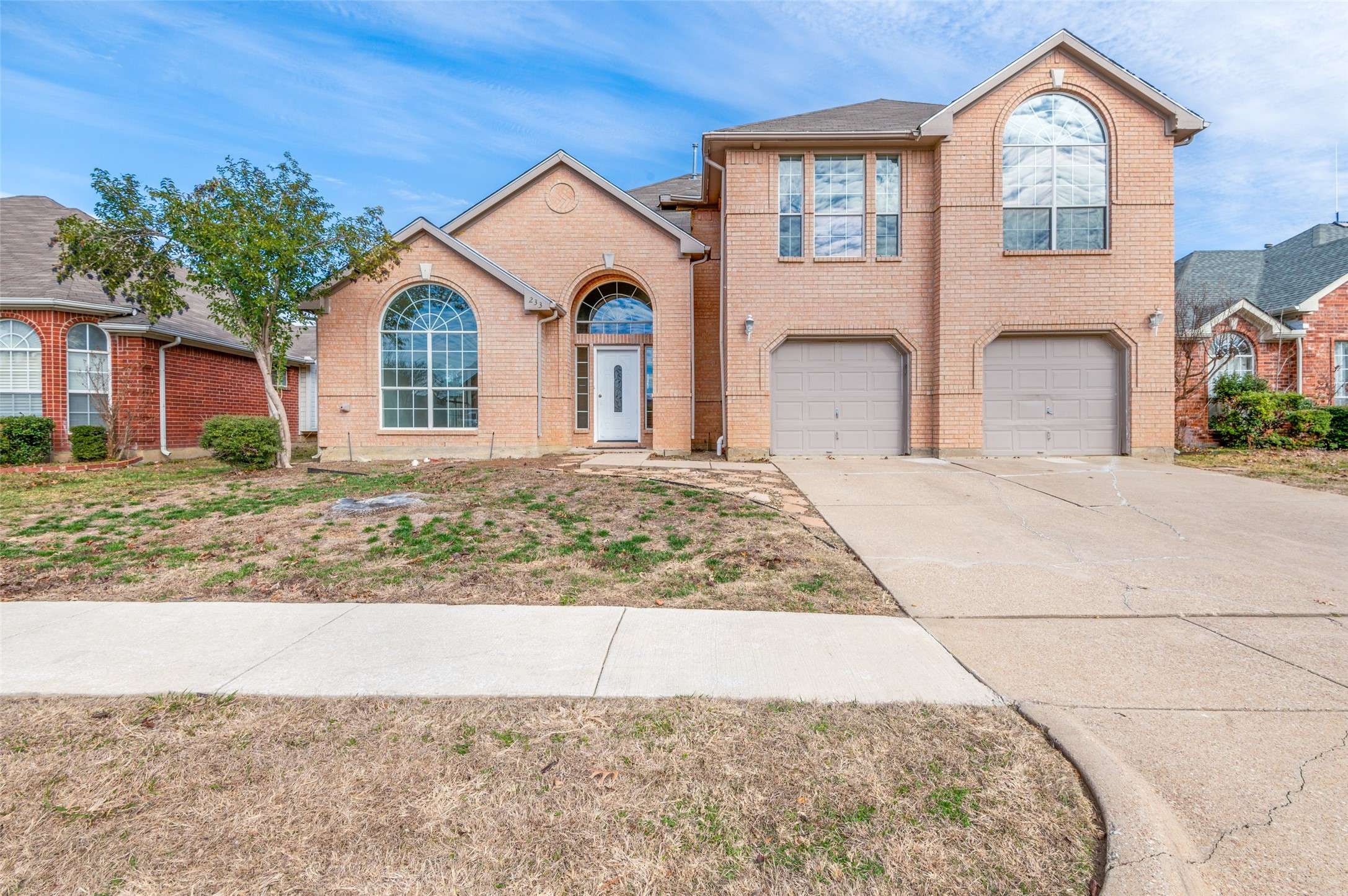 Arlington, TX 76002,233 Jennifer LN