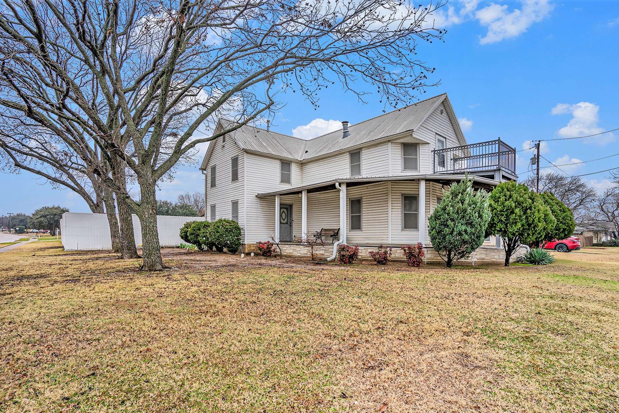 Mansfield, TX 76063,608 E Broad ST