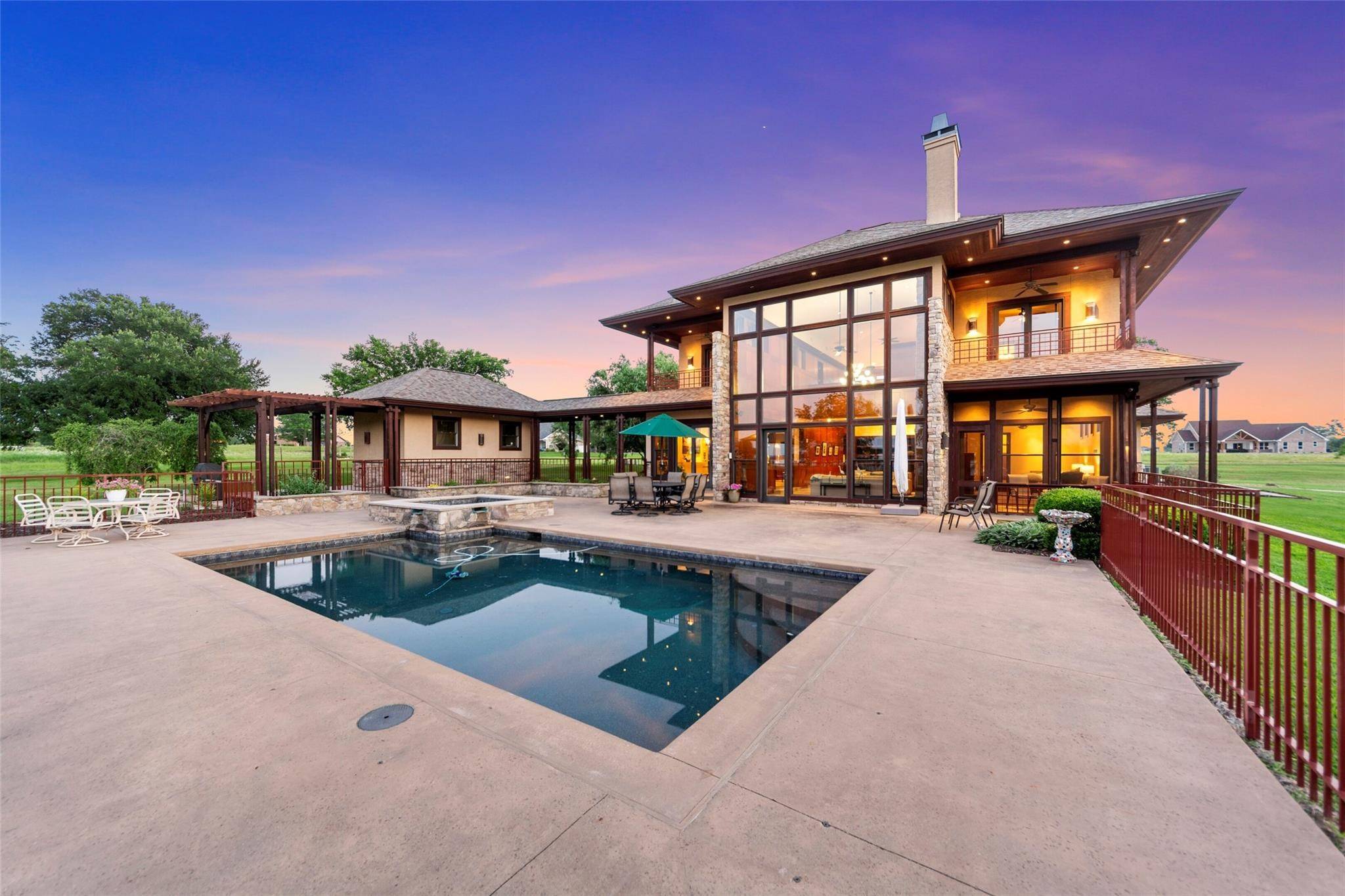 Bonham, TX 75418,7320 S Shore LN
