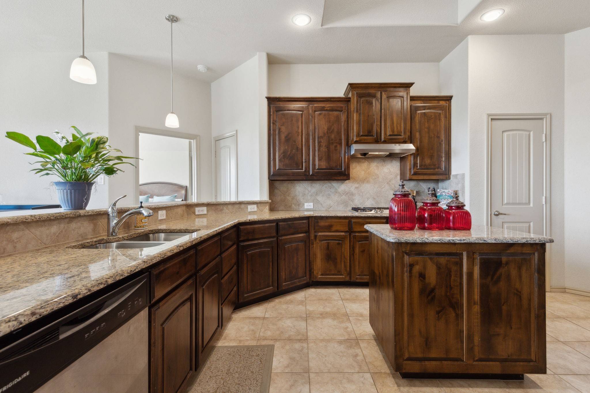 Glenn Heights, TX 75154,1110 Daventry DR