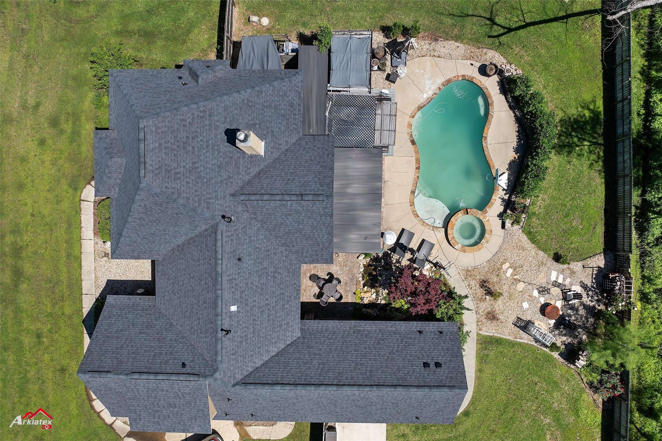 Stonewall, LA 71078,122 Darren ST