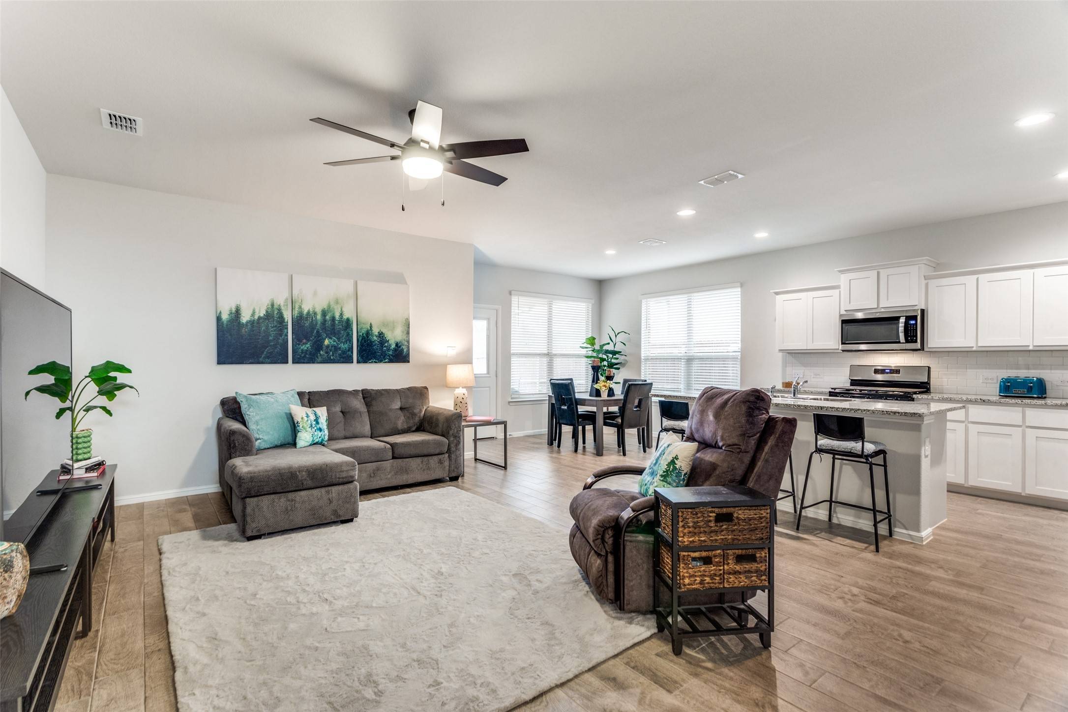 Fort Worth, TX 76108,949 Braymer LN
