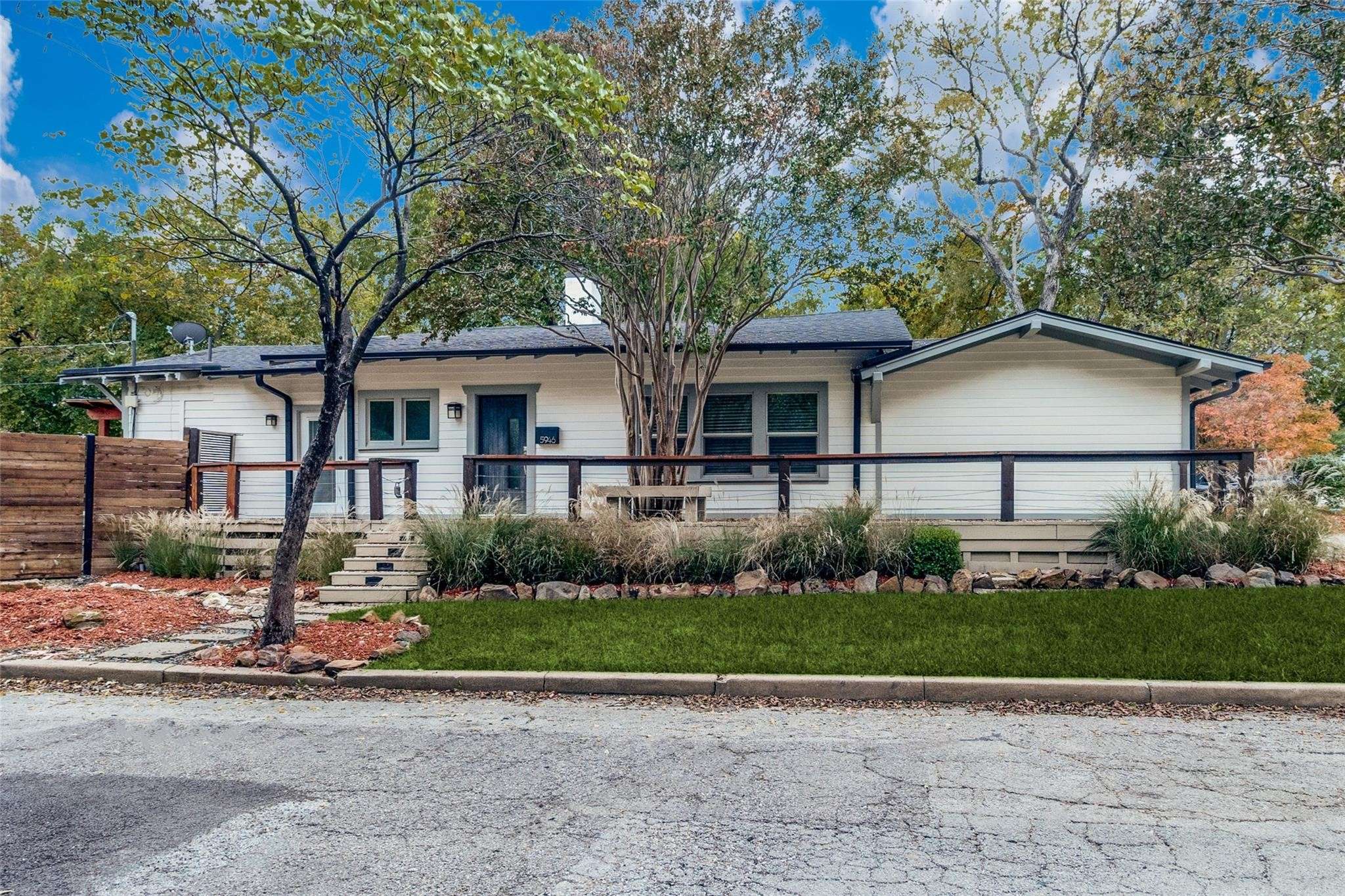 Dallas, TX 75206,5946 Richmond AVE