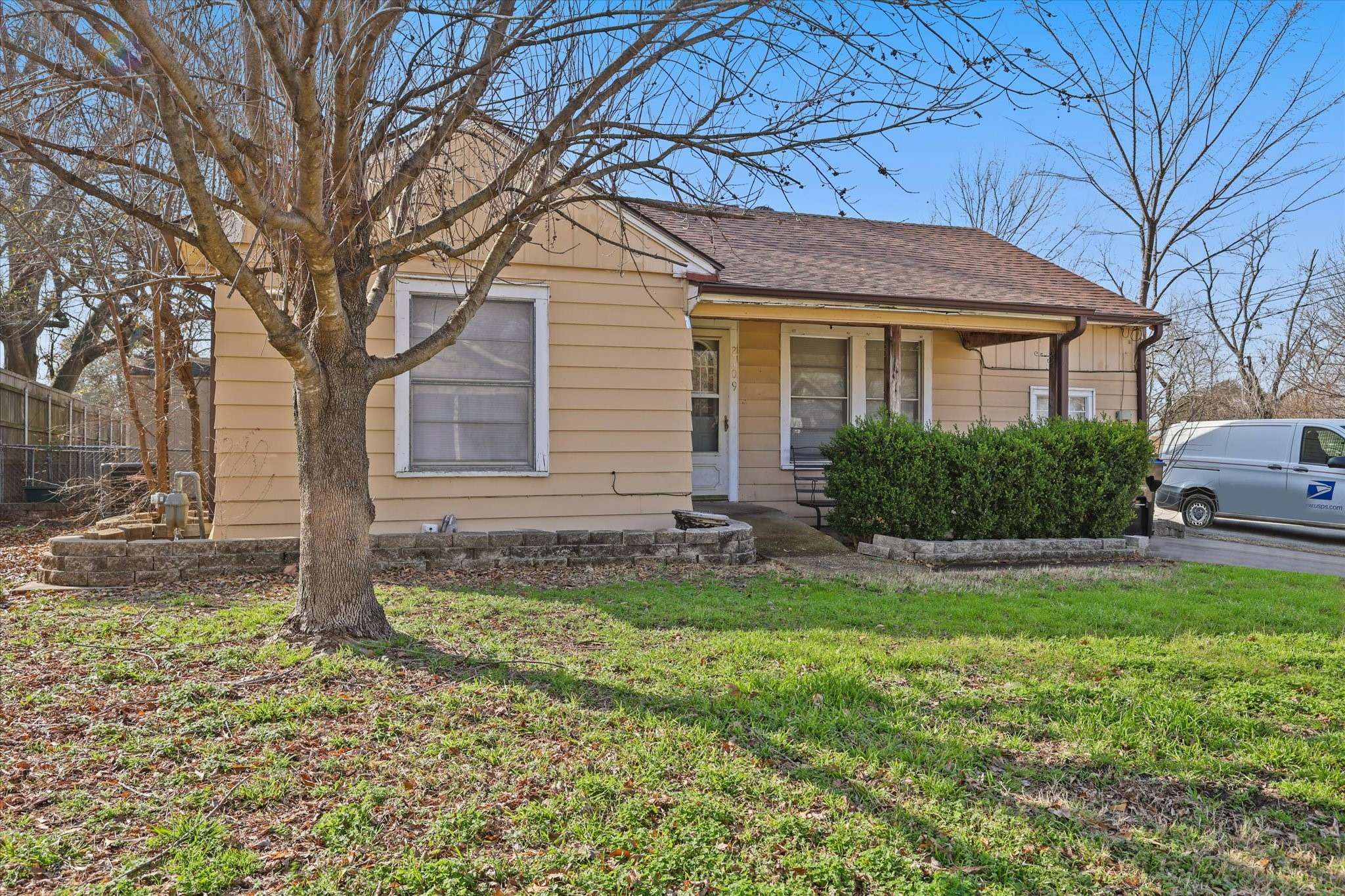 Greenville, TX 75401,2109 Division ST
