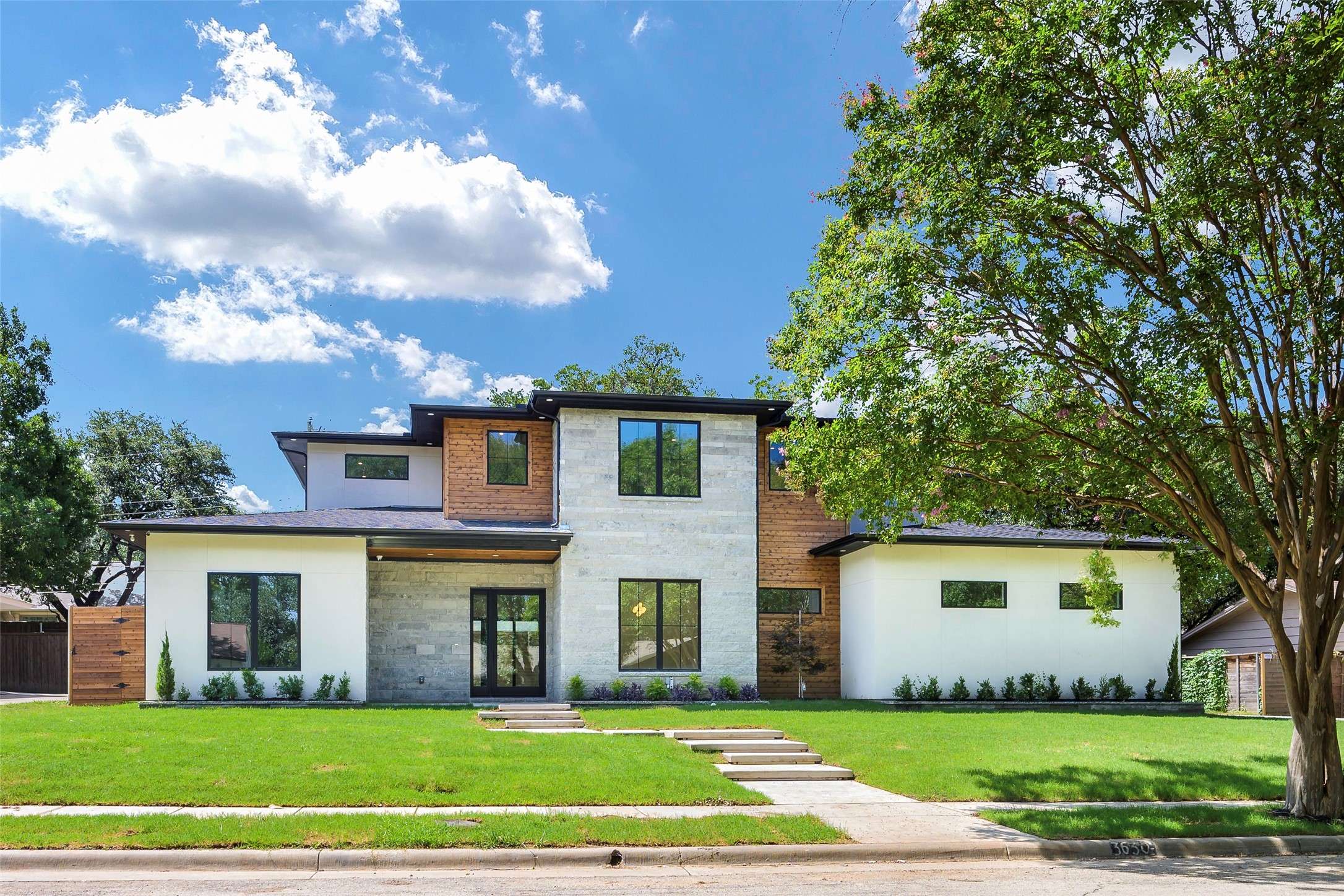 Dallas, TX 75229,3630 Midpines DR